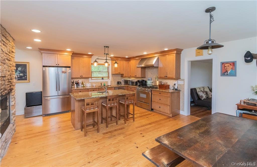 669 Mountain Road Property Photo 10