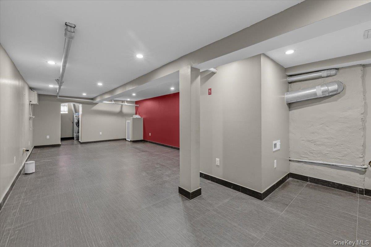 7535 60th Place Property Photo 17