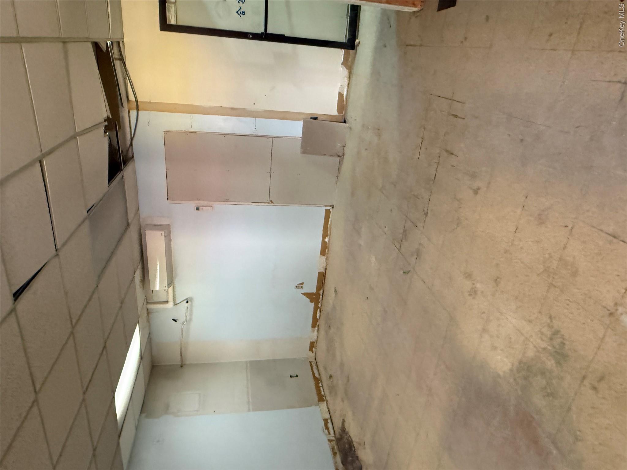 13526 Roosevelt Avenue 2f Property Photo 6