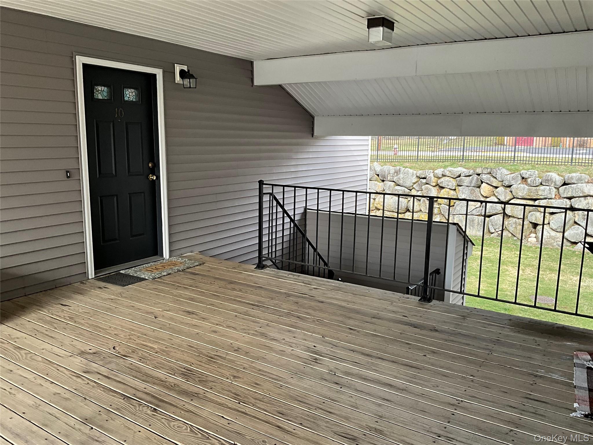 100 Hillside Drive B10 Property Photo 5