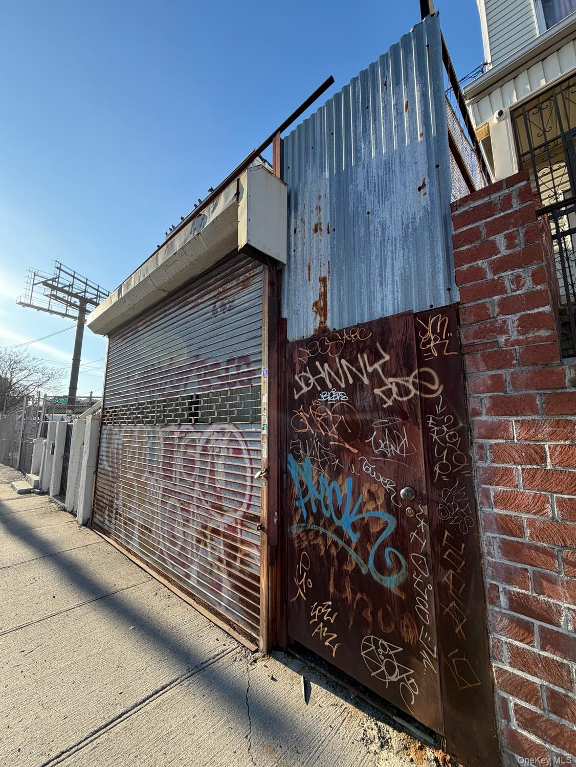 442 E 175th Street Property Photo 4