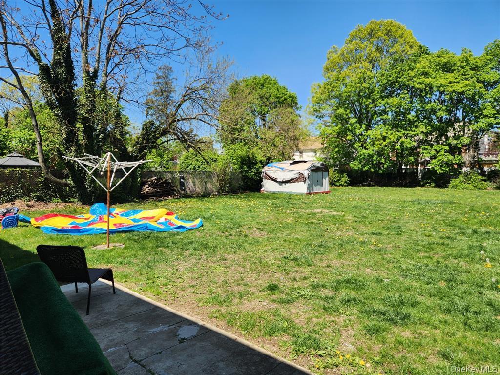 35 Mulford Place Property Photo 3