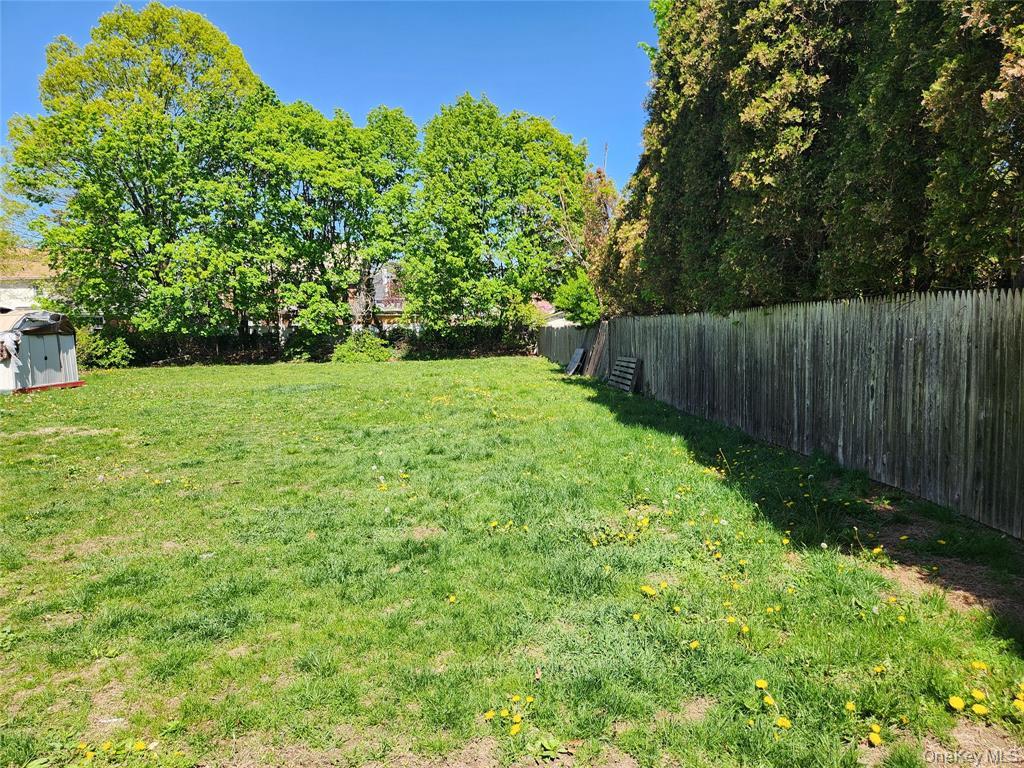 35 Mulford Place Property Photo 4