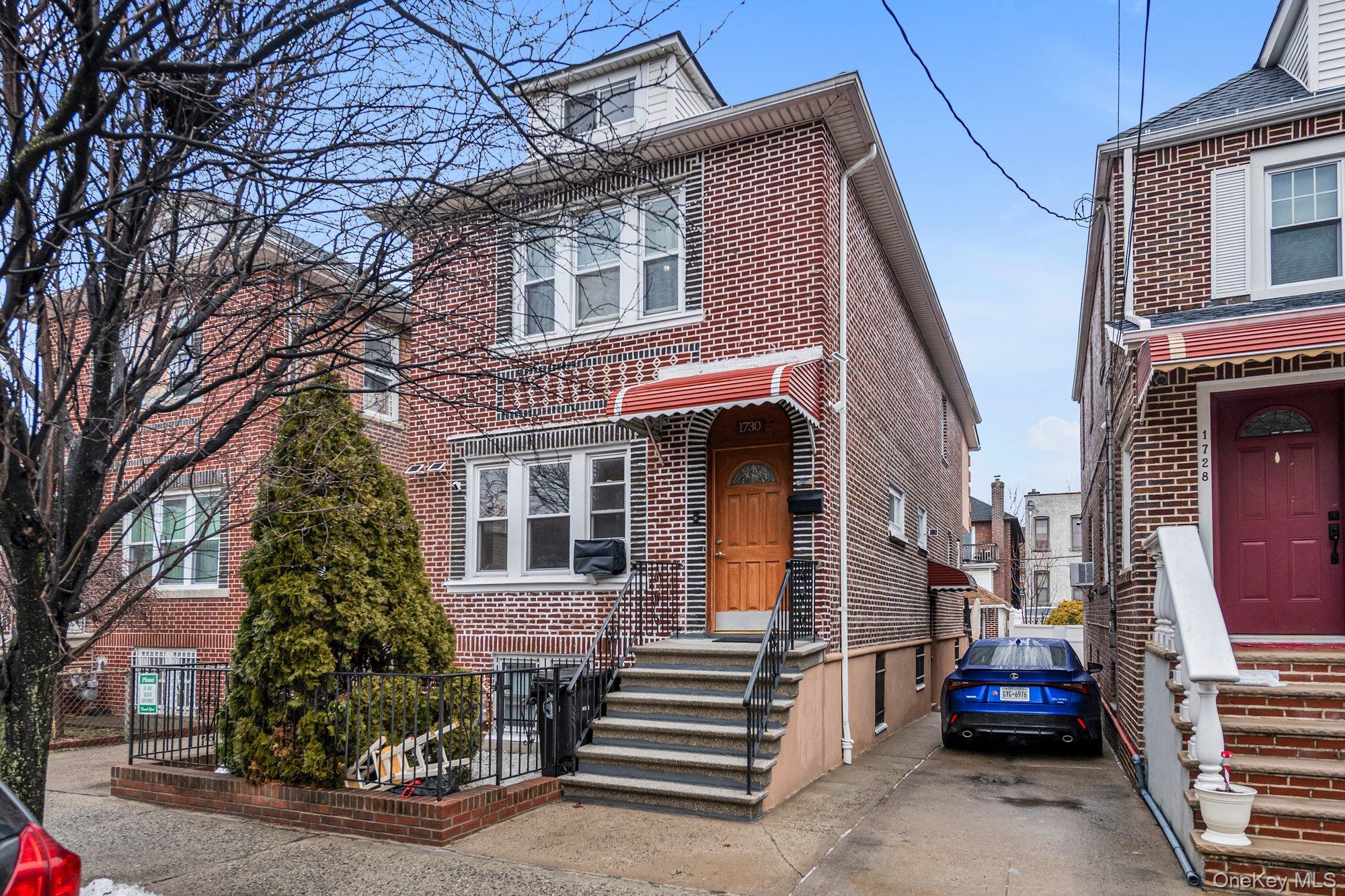 1730 Colden Avenue Property Photo 1
