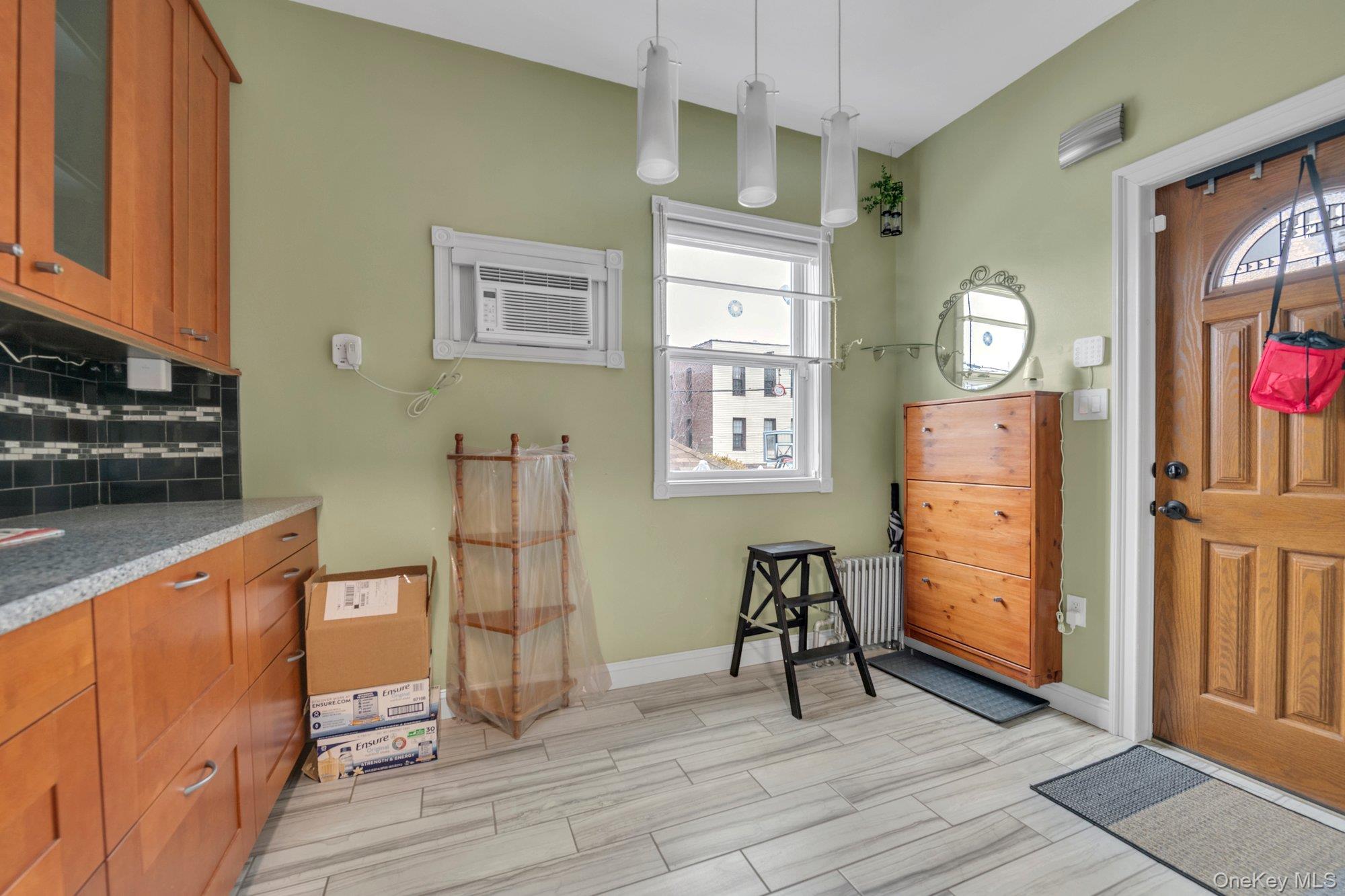 1730 Colden Avenue Property Photo 3