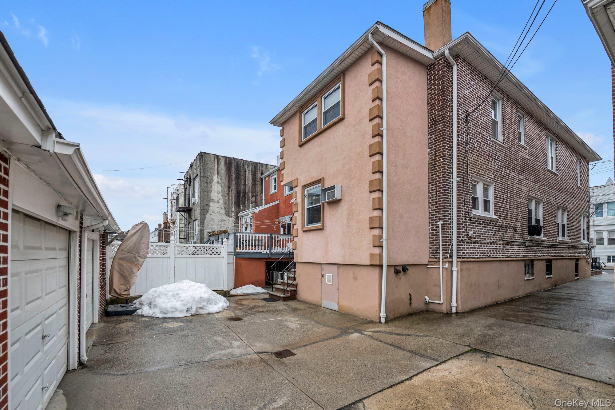 1730 Colden Avenue Property Photo 19