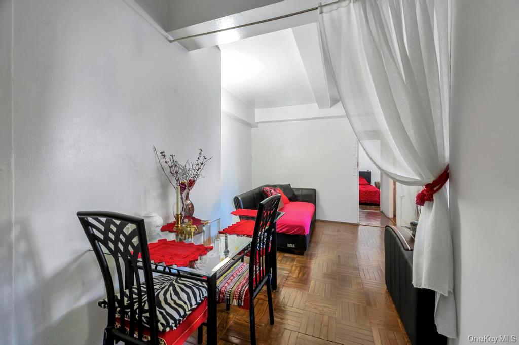 1690 Metropolitan Avenue 1e Property Photo 11