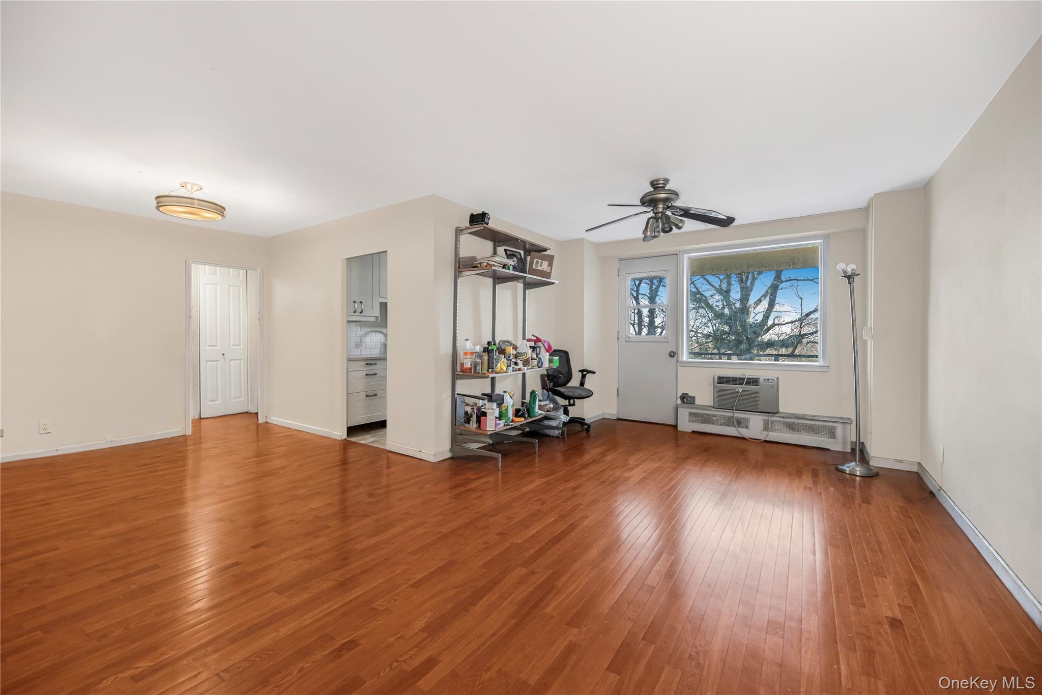 5700 Arlington Avenue 2d Property Photo 5