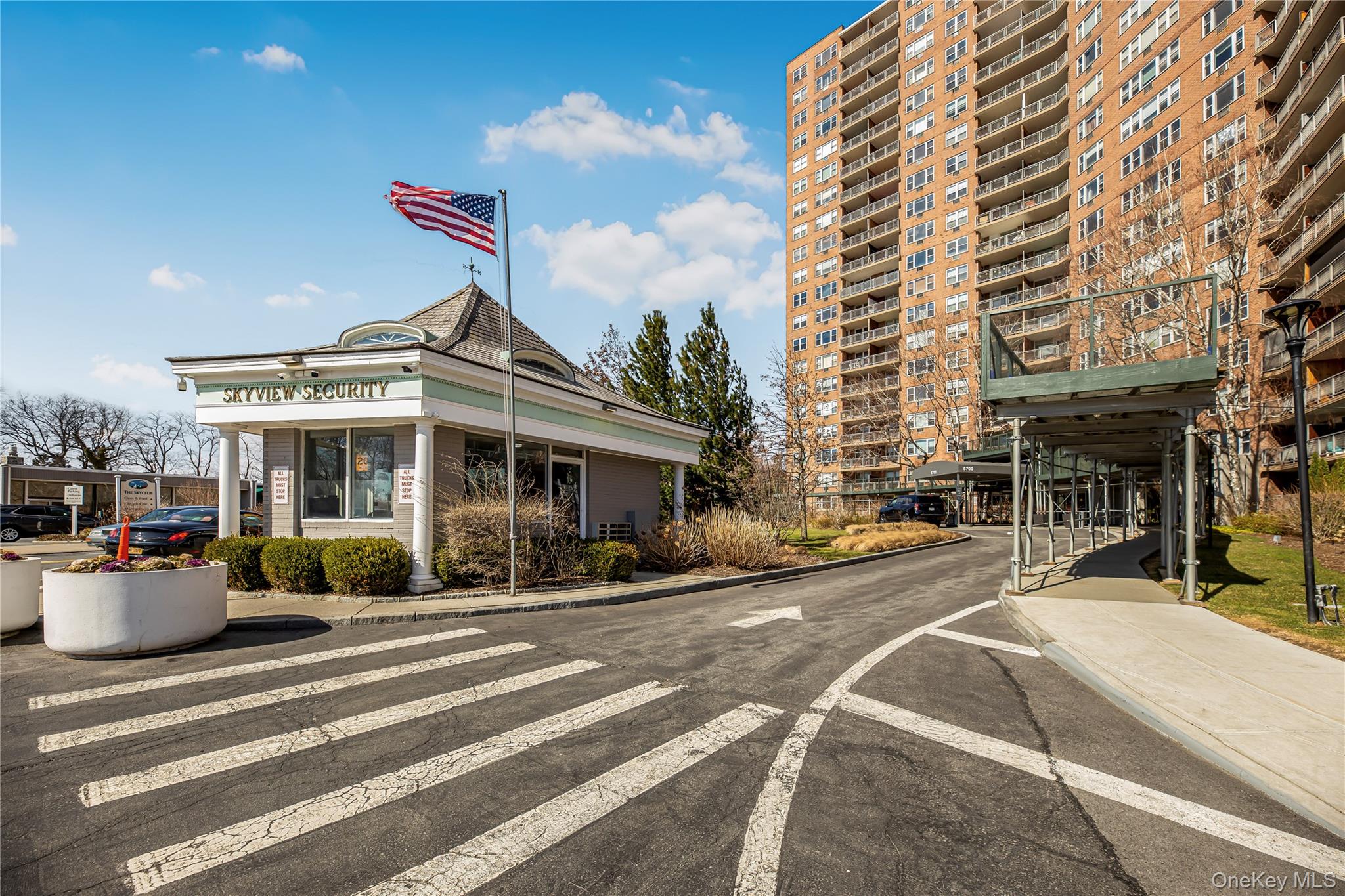 5700 Arlington Avenue 2d Property Photo 16