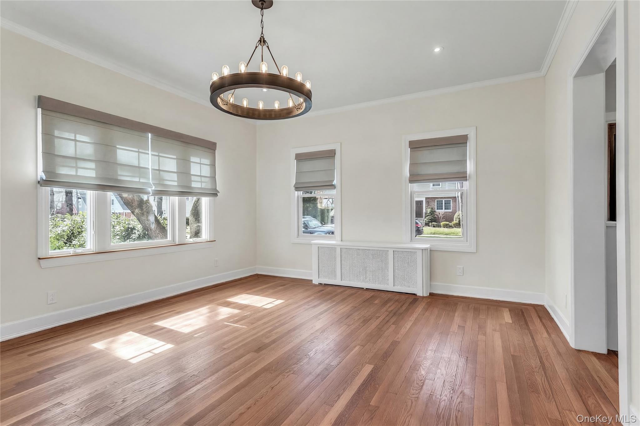 85 Violet Avenue Property Photo 11