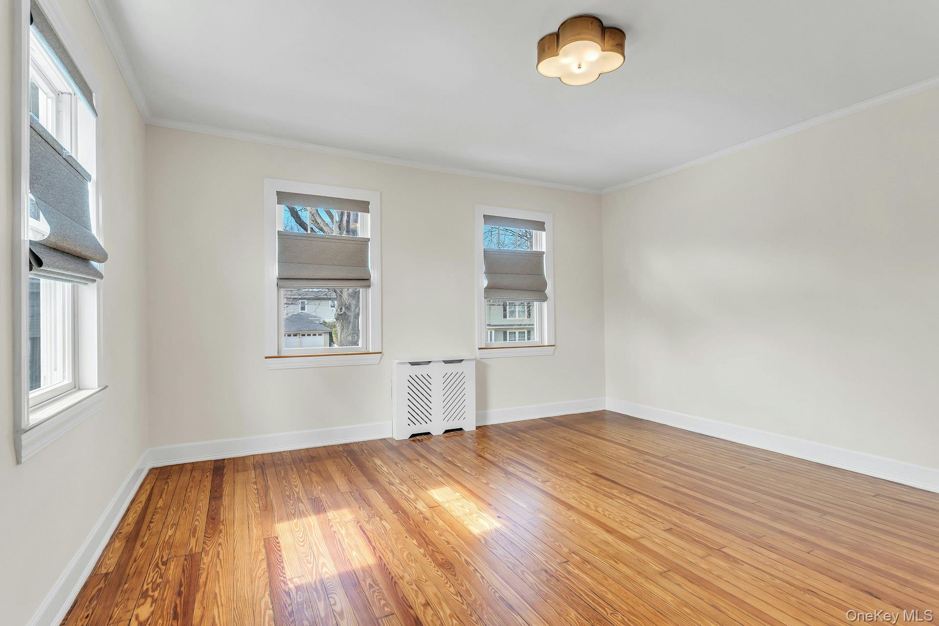 85 Violet Avenue Property Photo 23
