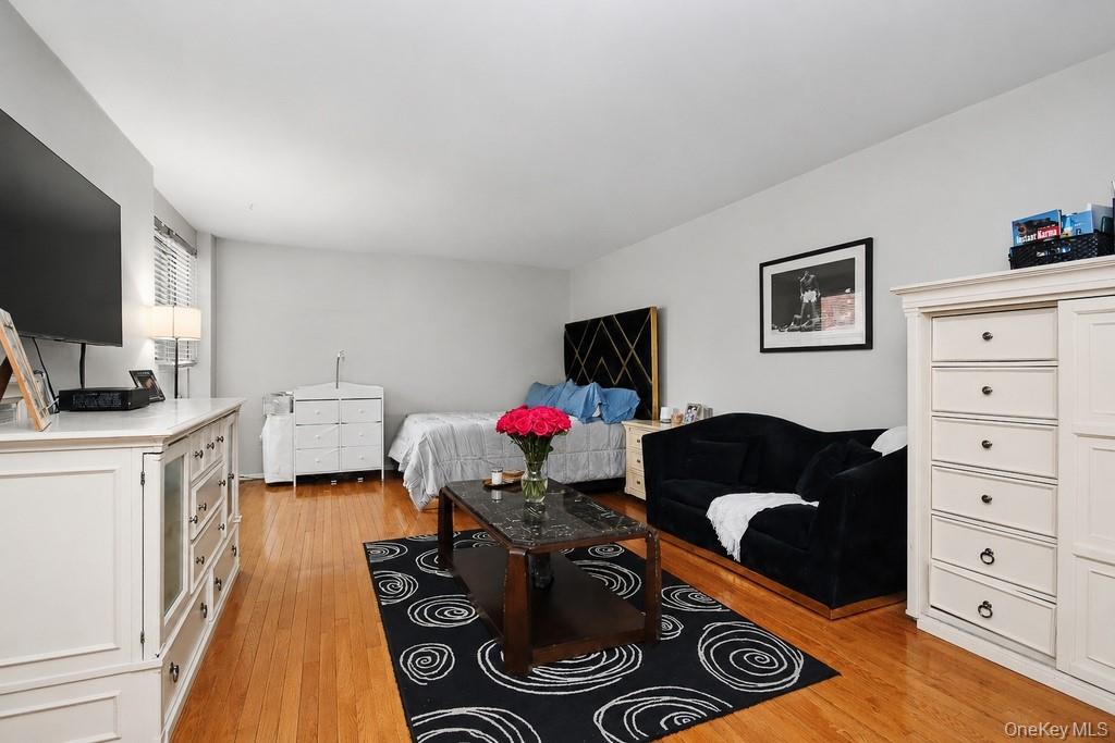 30 N Broadway 4f Property Photo 13