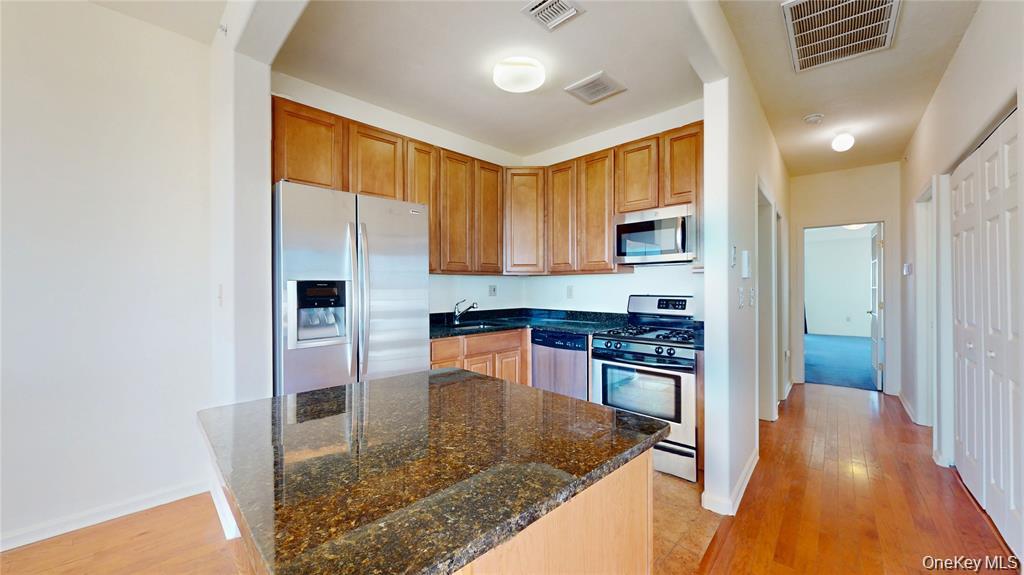 6910 Beach Front Road Property Photo 14