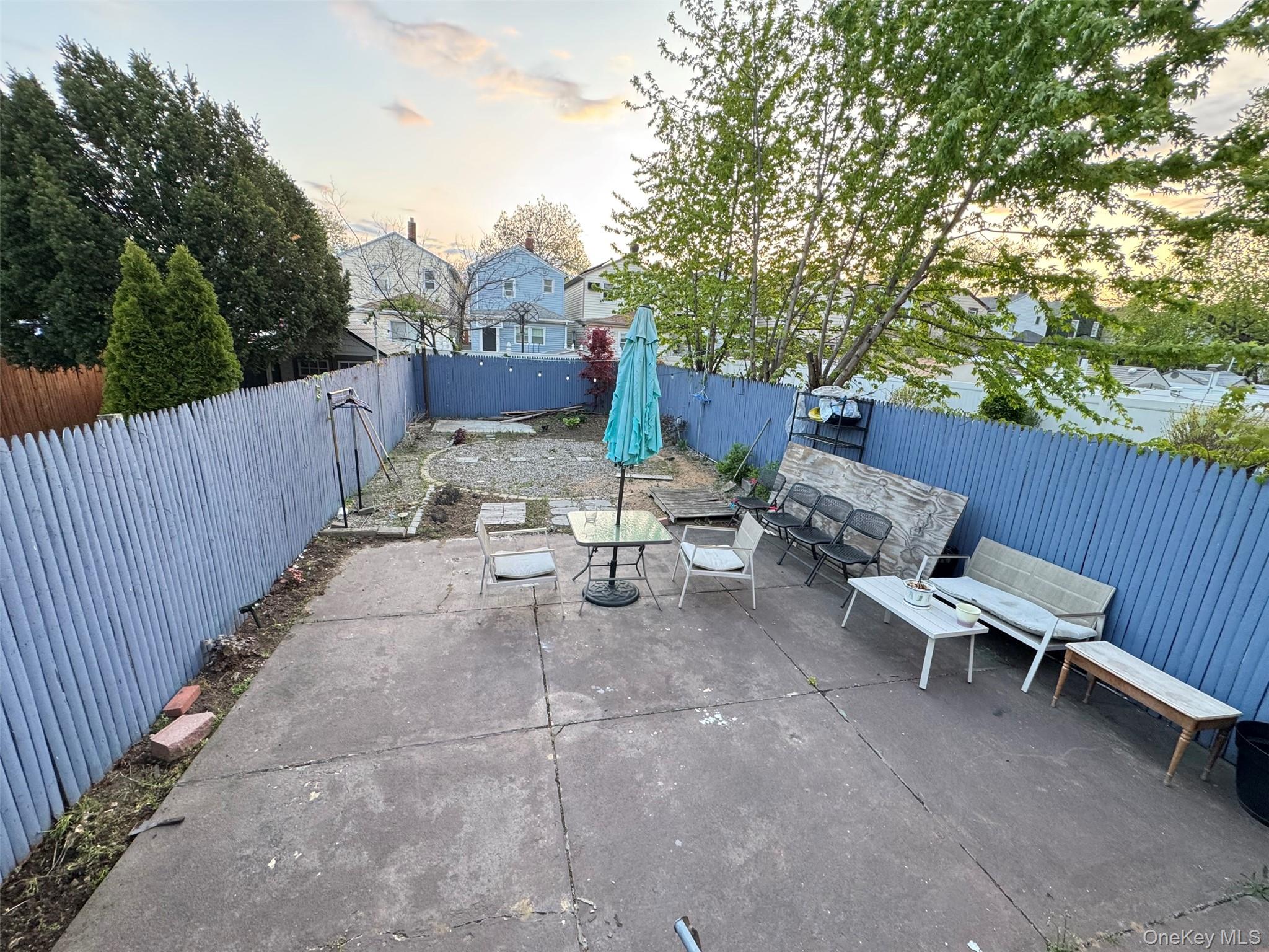 8936 90th Street Property Photo 17