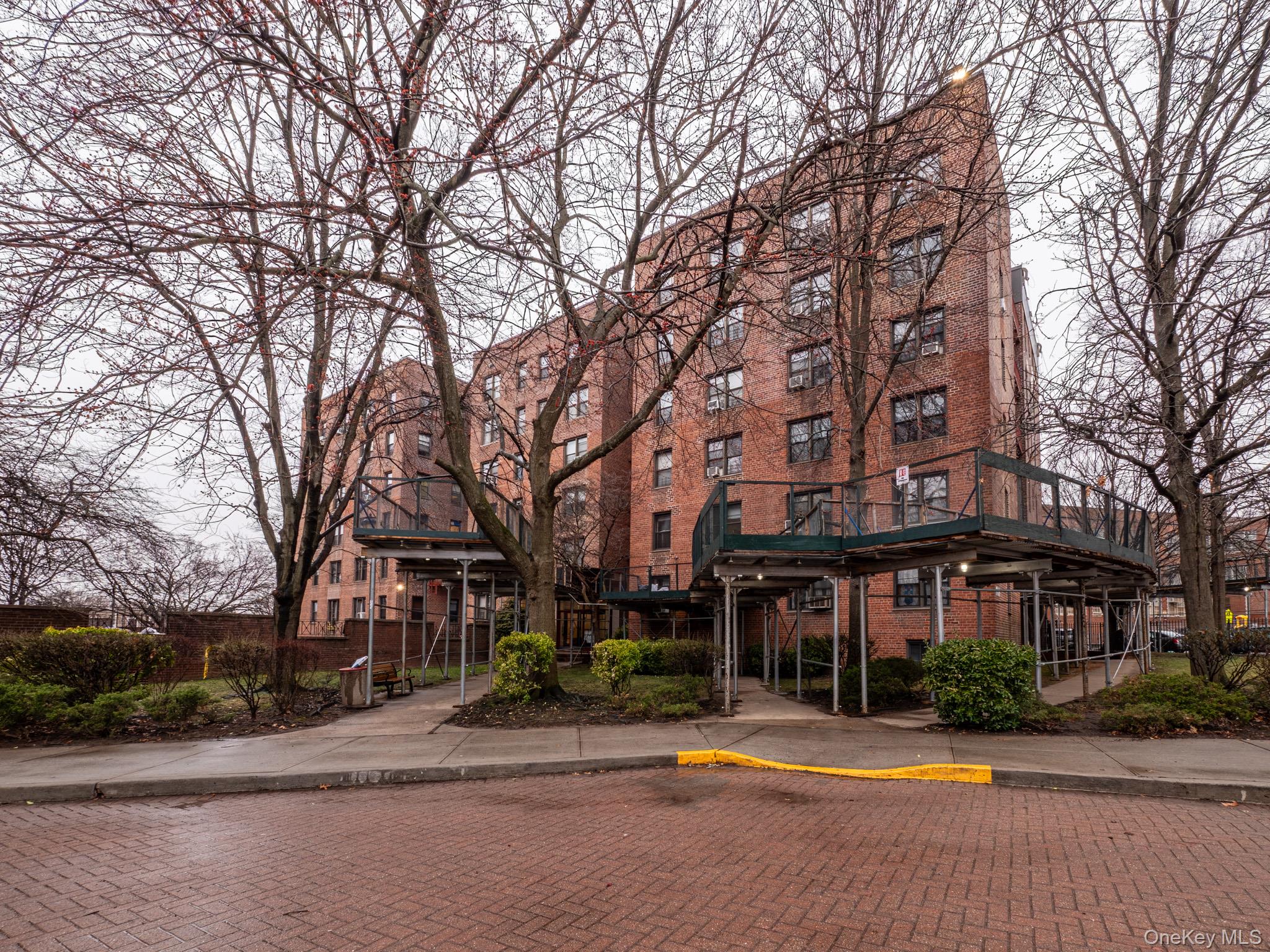 15010 71st Avenue 3f Property Photo 1