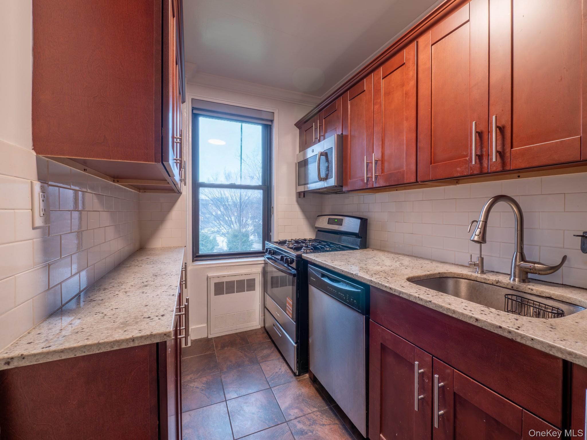 15010 71st Avenue 3f Property Photo 11
