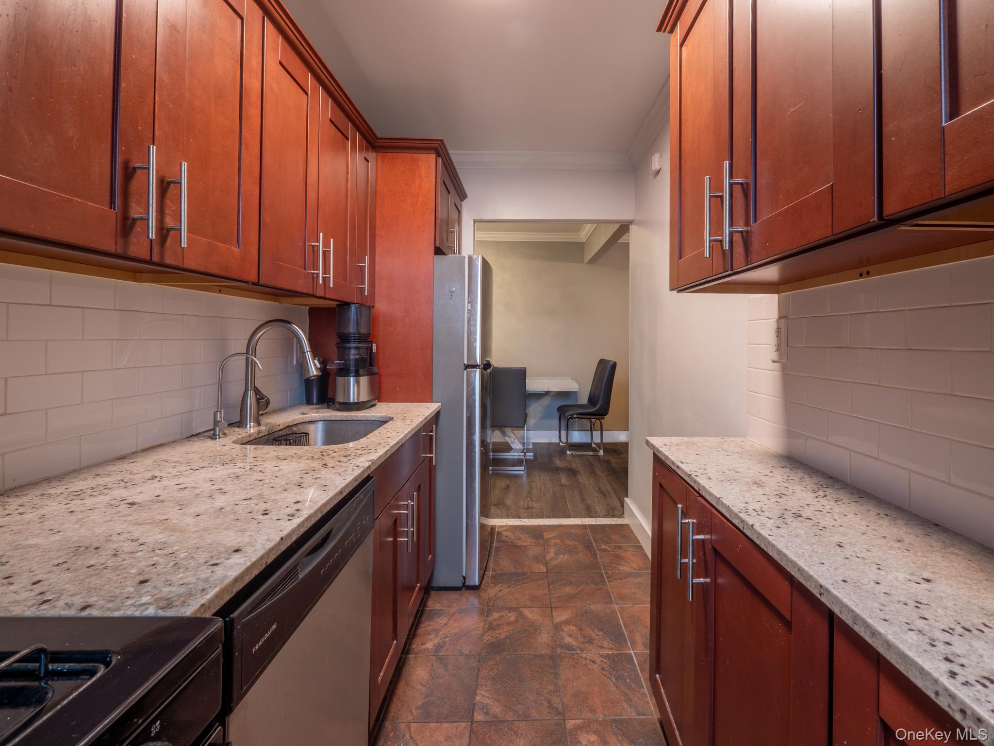 15010 71st Avenue 3f Property Photo 12