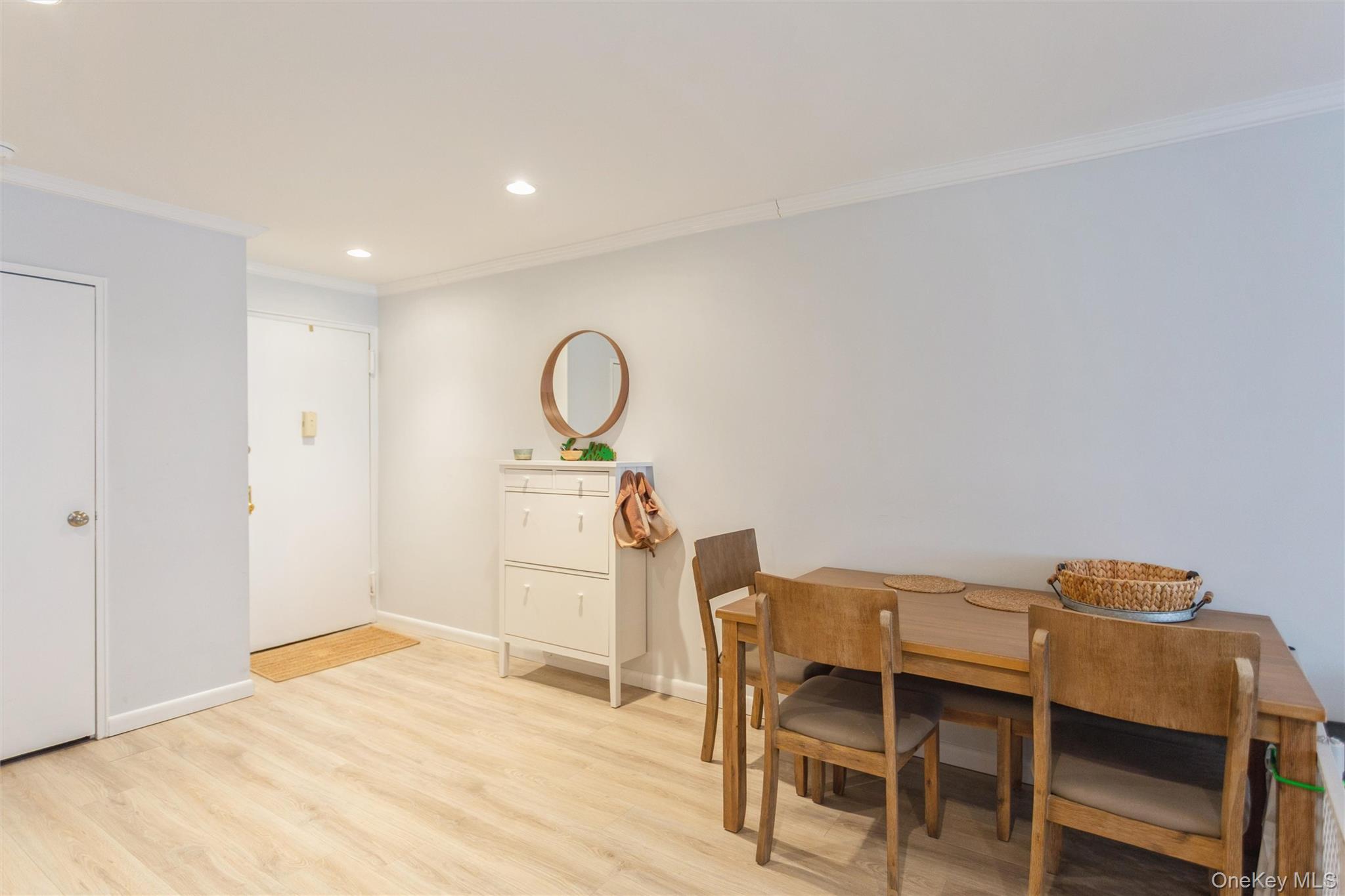 740 E Broadway 4d Property Photo 10
