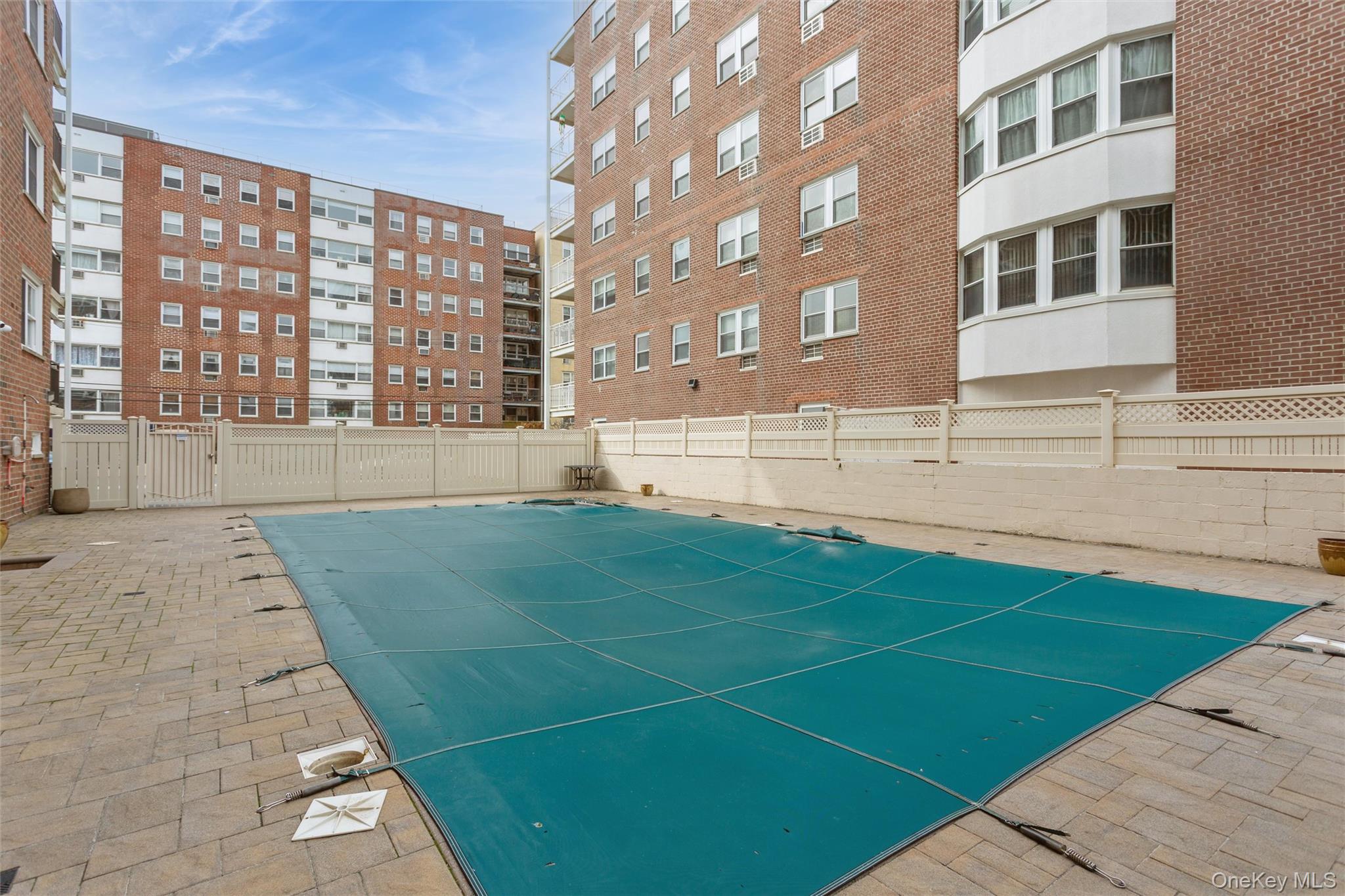 740 E Broadway 4d Property Photo 25