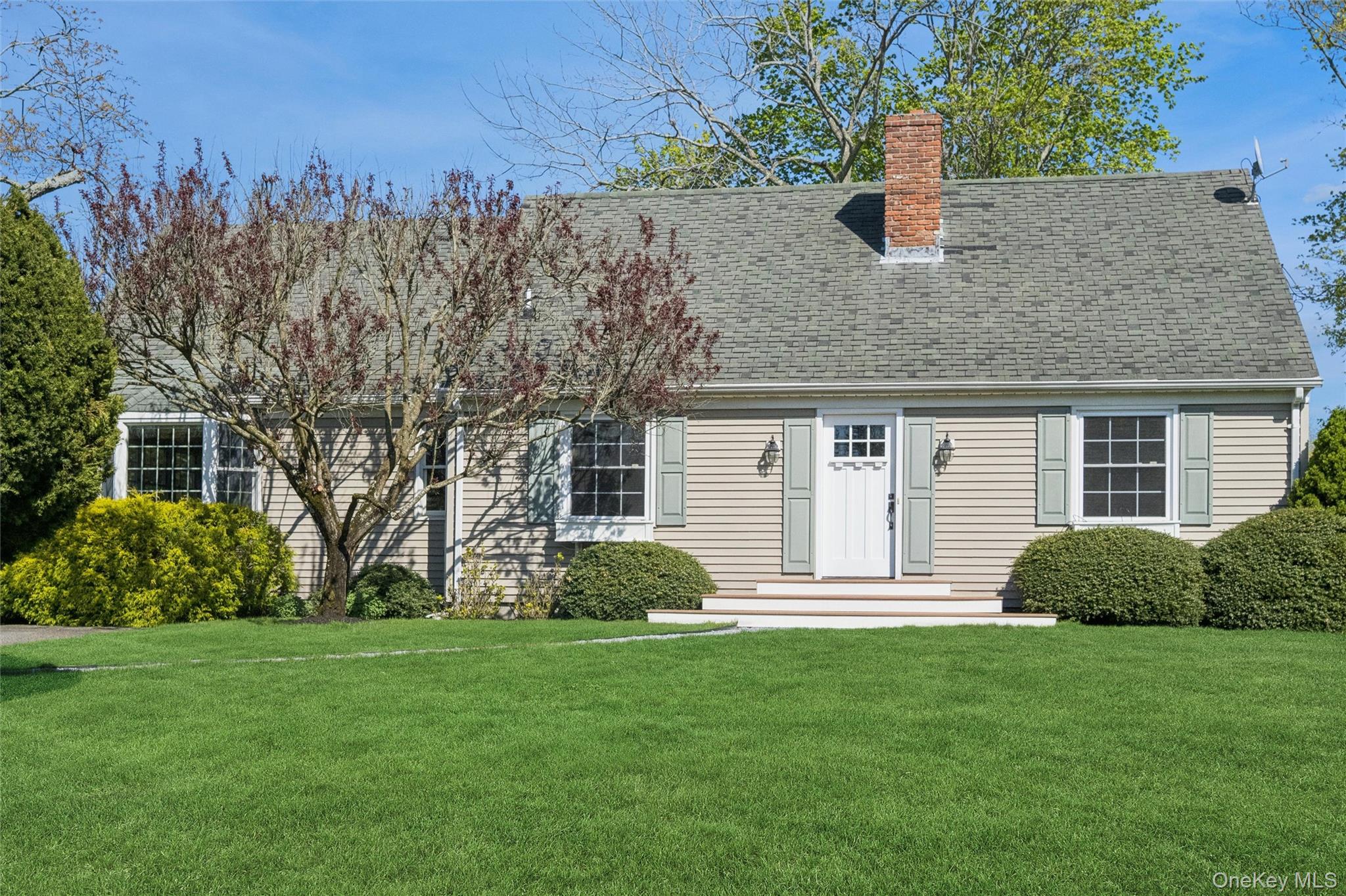 8 Ketcham Avenue Property Photo 1