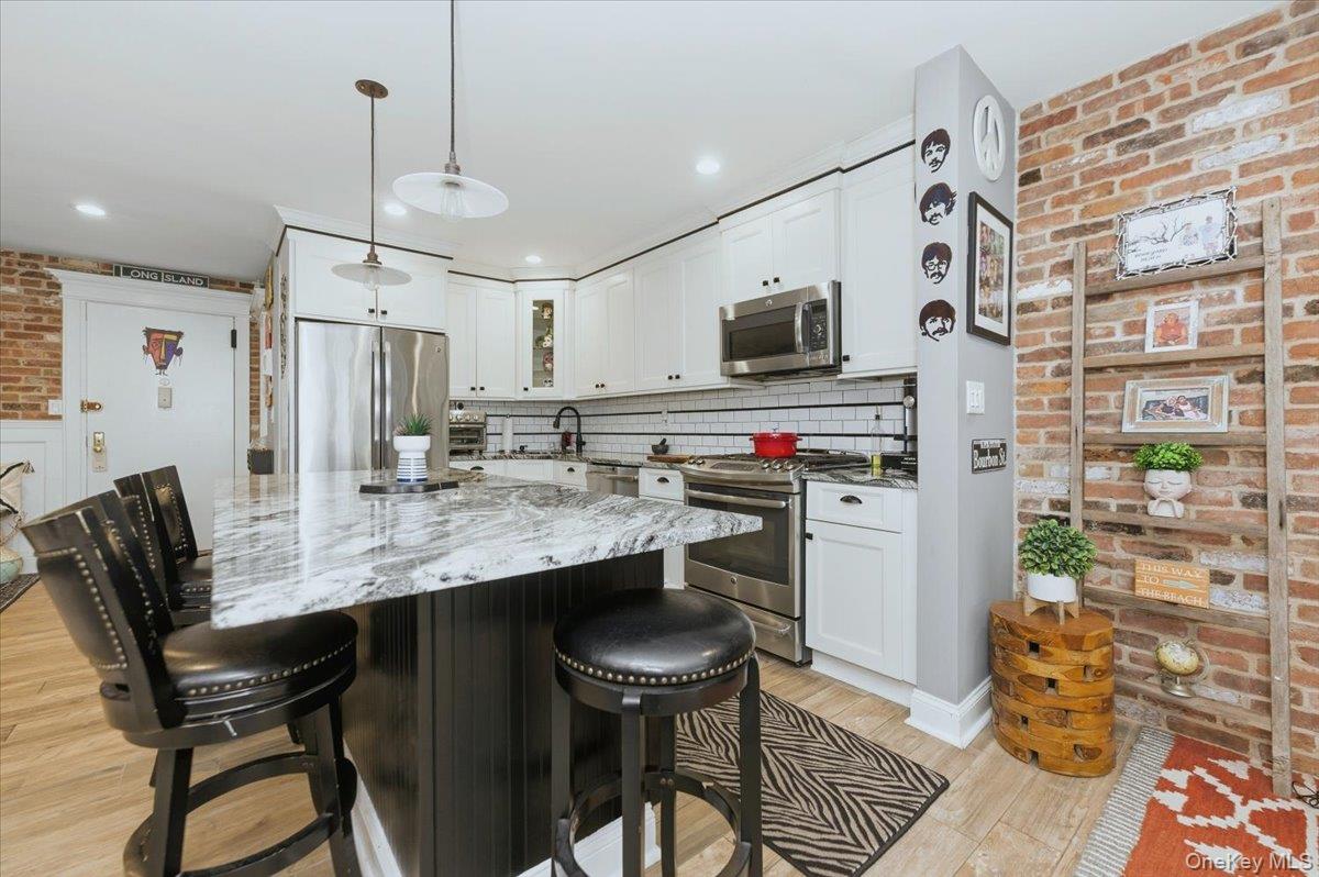 711 Shore Rd 1j Property Photo 3