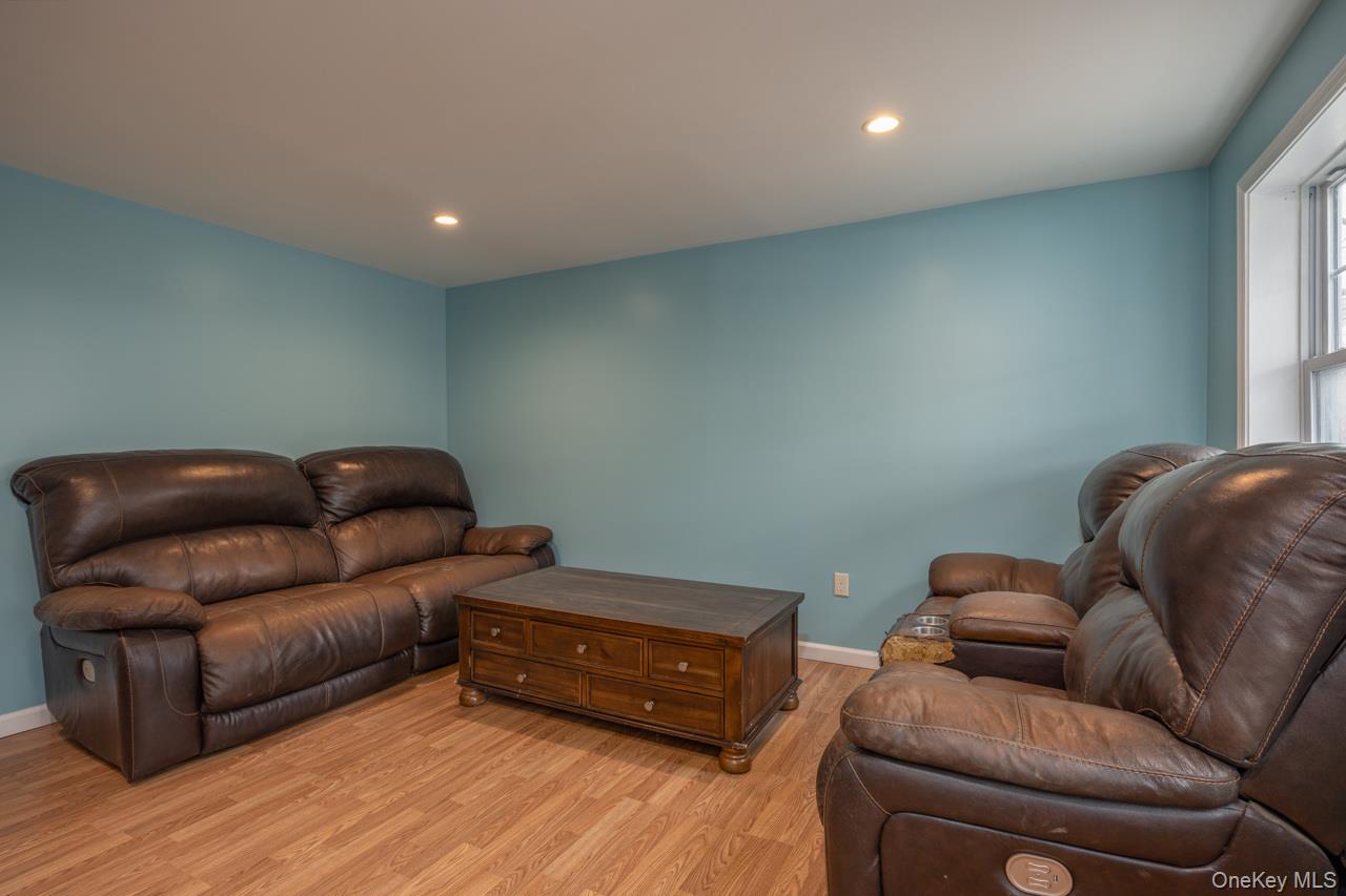 280 1st Street Property Photo 8