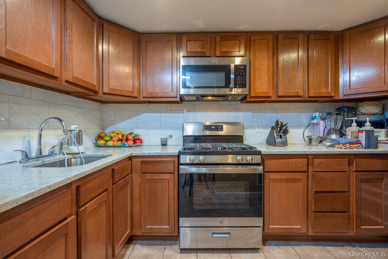 280 1st Street Property Photo 11