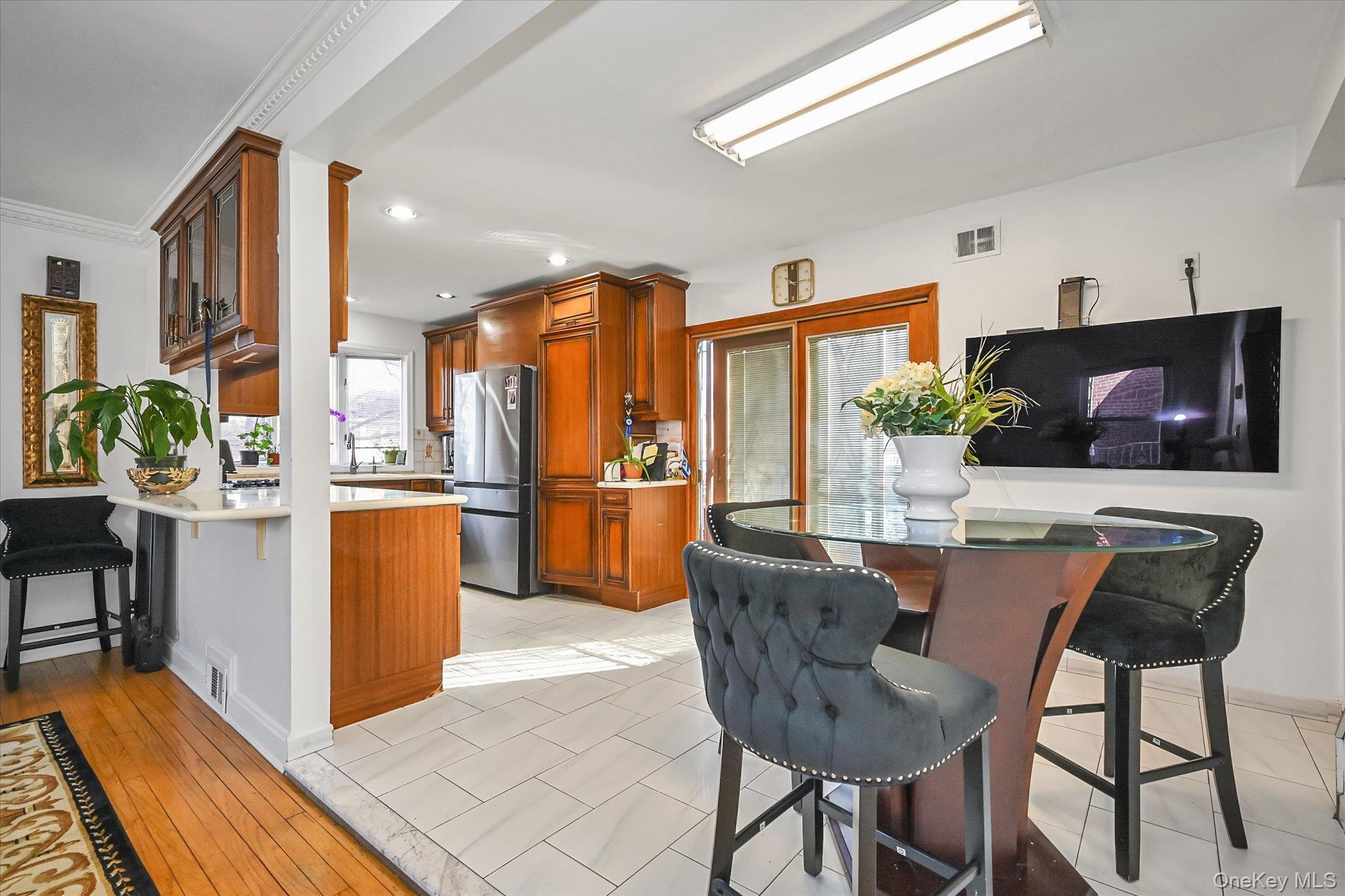 18432 Cambridge Road Property Photo 8