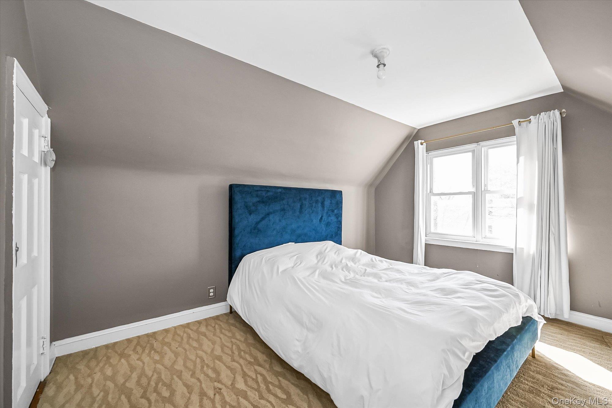18432 Cambridge Road Property Photo 16
