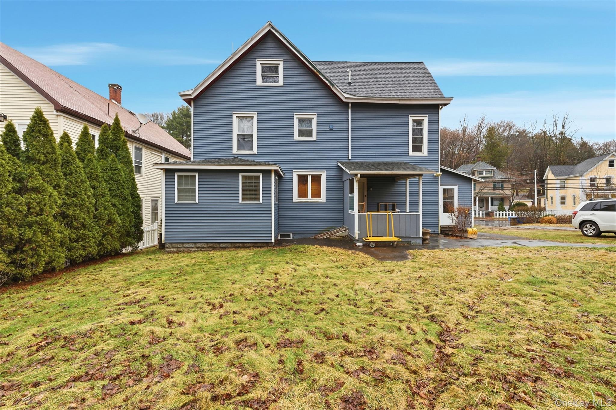127 E Chester Street Property Photo 4