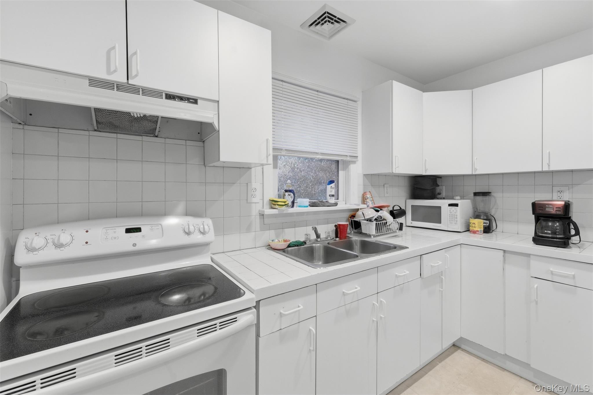 127 E Chester Street Property Photo 25