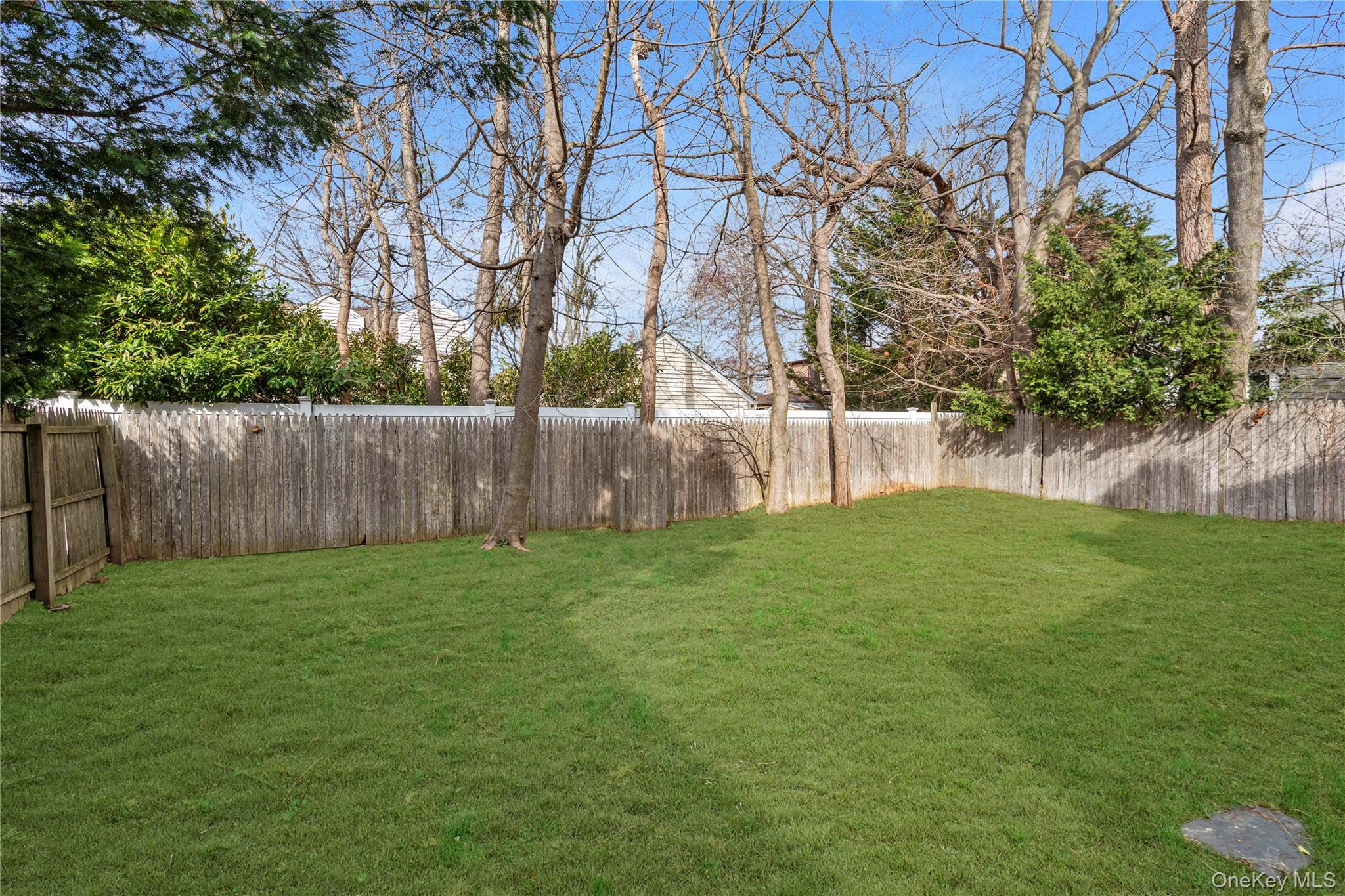 16 Fairfield Avenue Property Photo 16