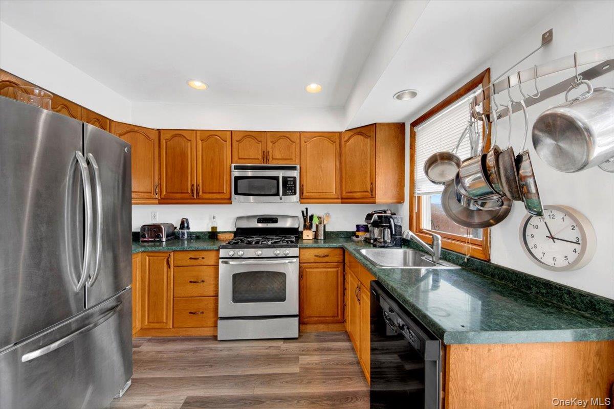 32 Highland Avenue Property Photo 9