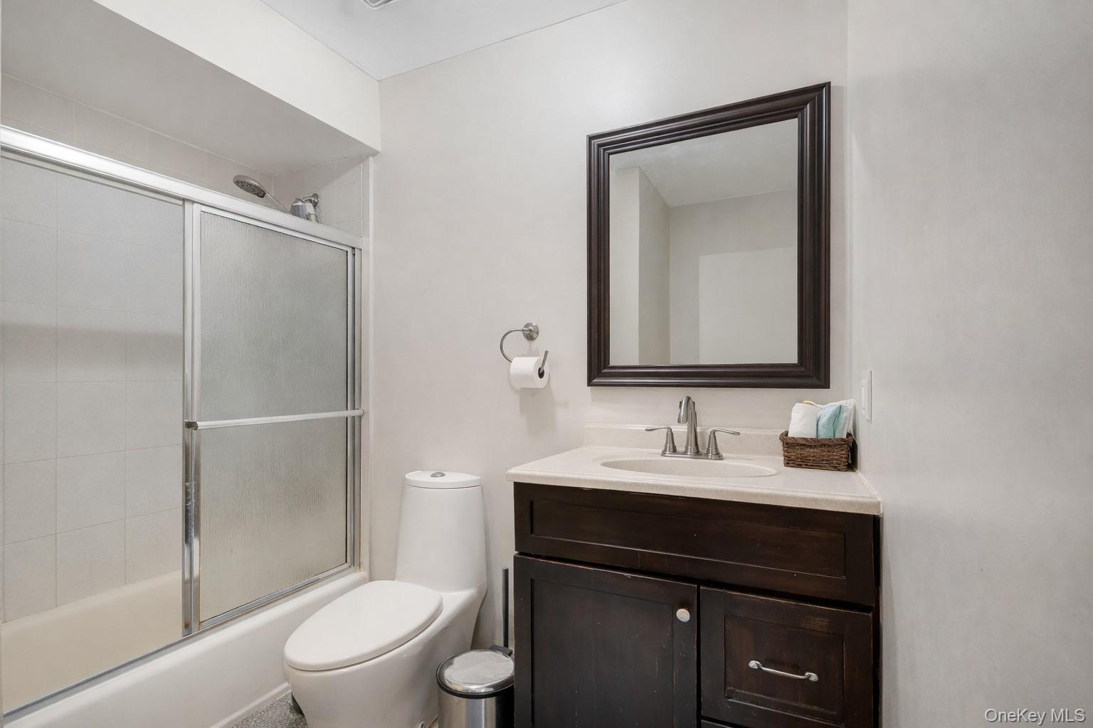 327a Mersereau Avenue Property Photo 8