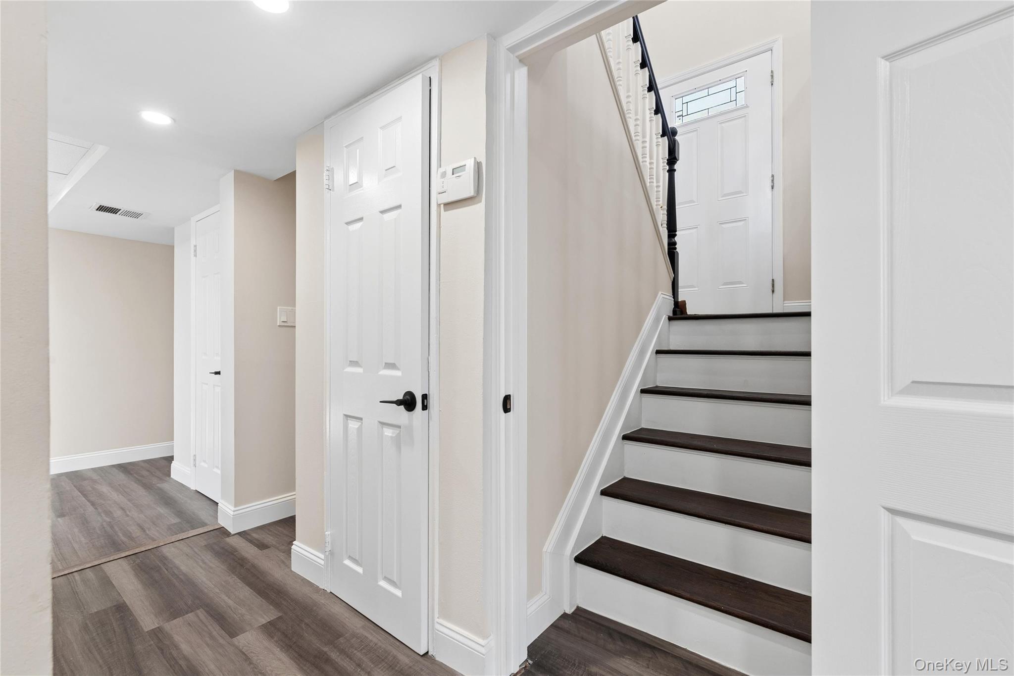 236 Vermont Avenue Property Photo 18