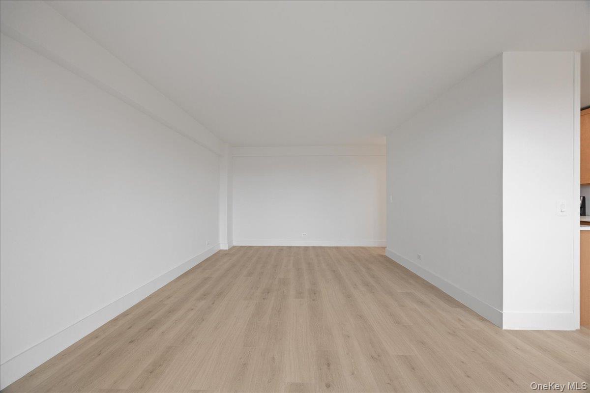 820 Boynton Avenue 16m Property Photo 13