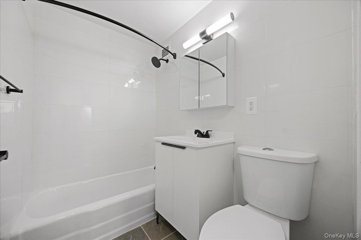 820 Boynton Avenue 16m Property Photo 20