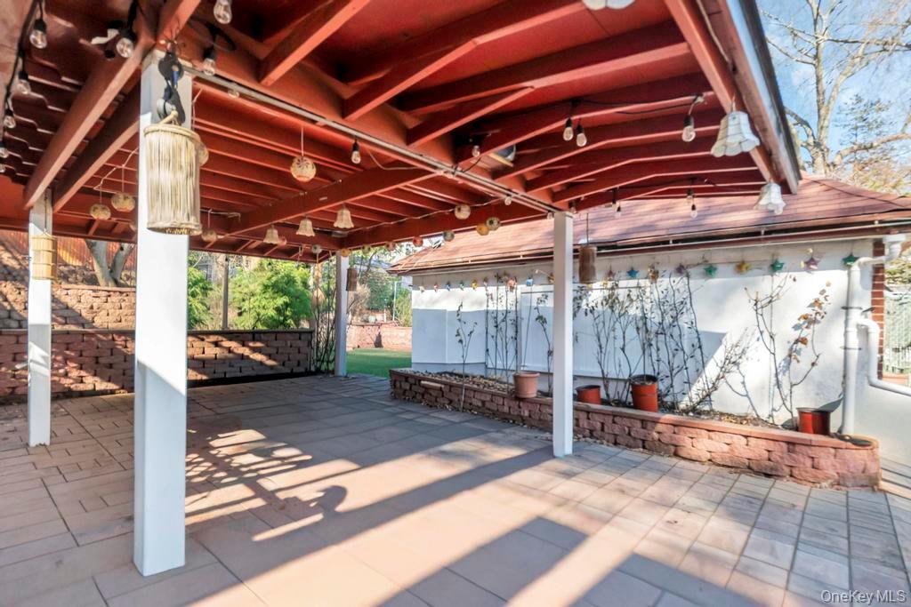 8420 Charlecote Ridge Property Photo 40