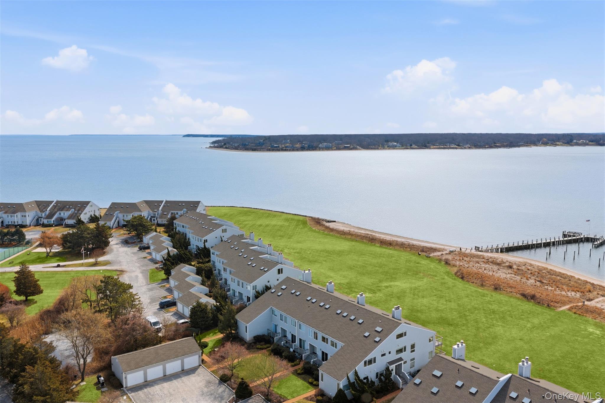 2460 Shipyard Lane 5g2 Property Photo 2