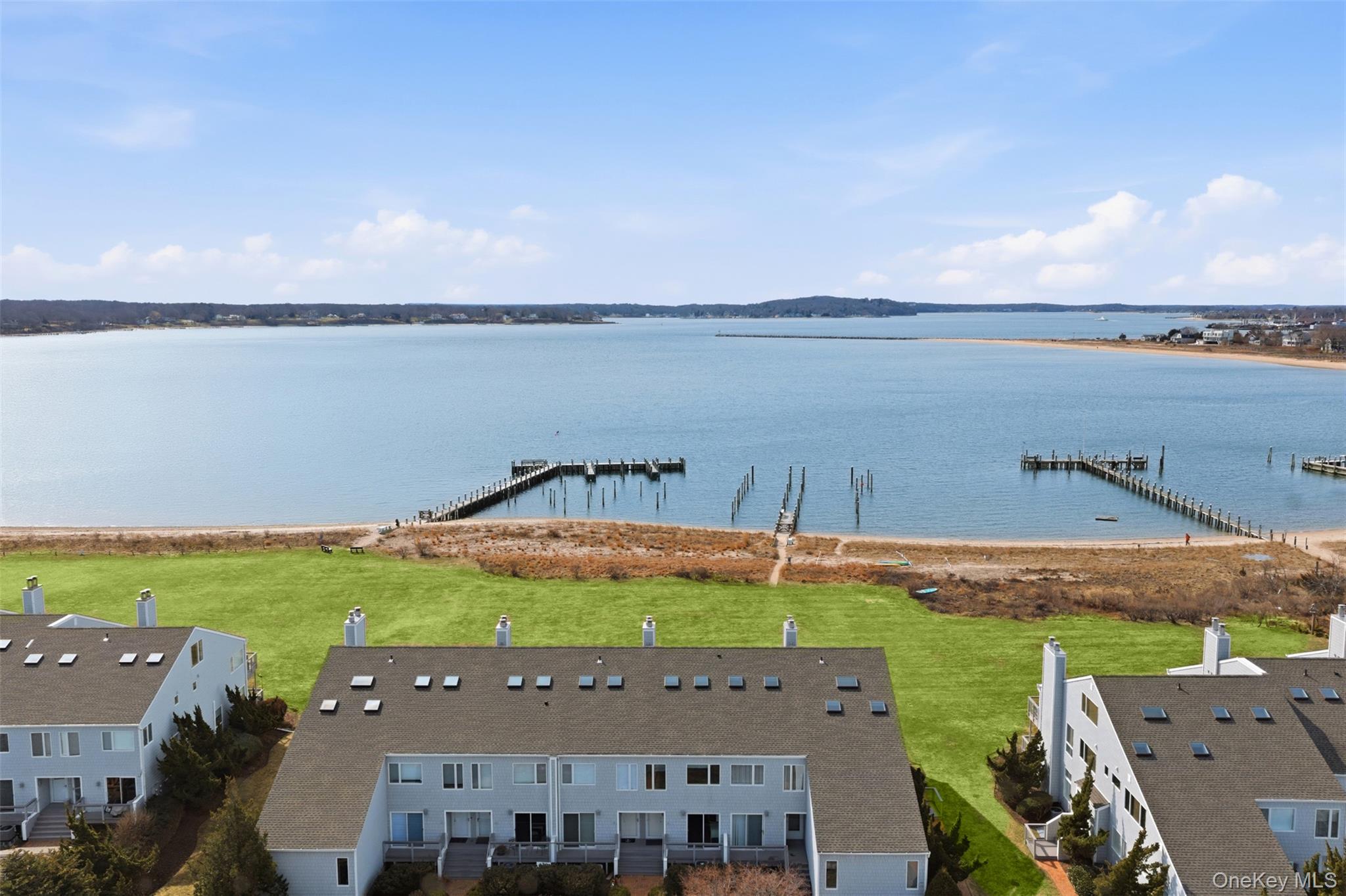 2460 Shipyard Lane 5g2 Property Photo 3