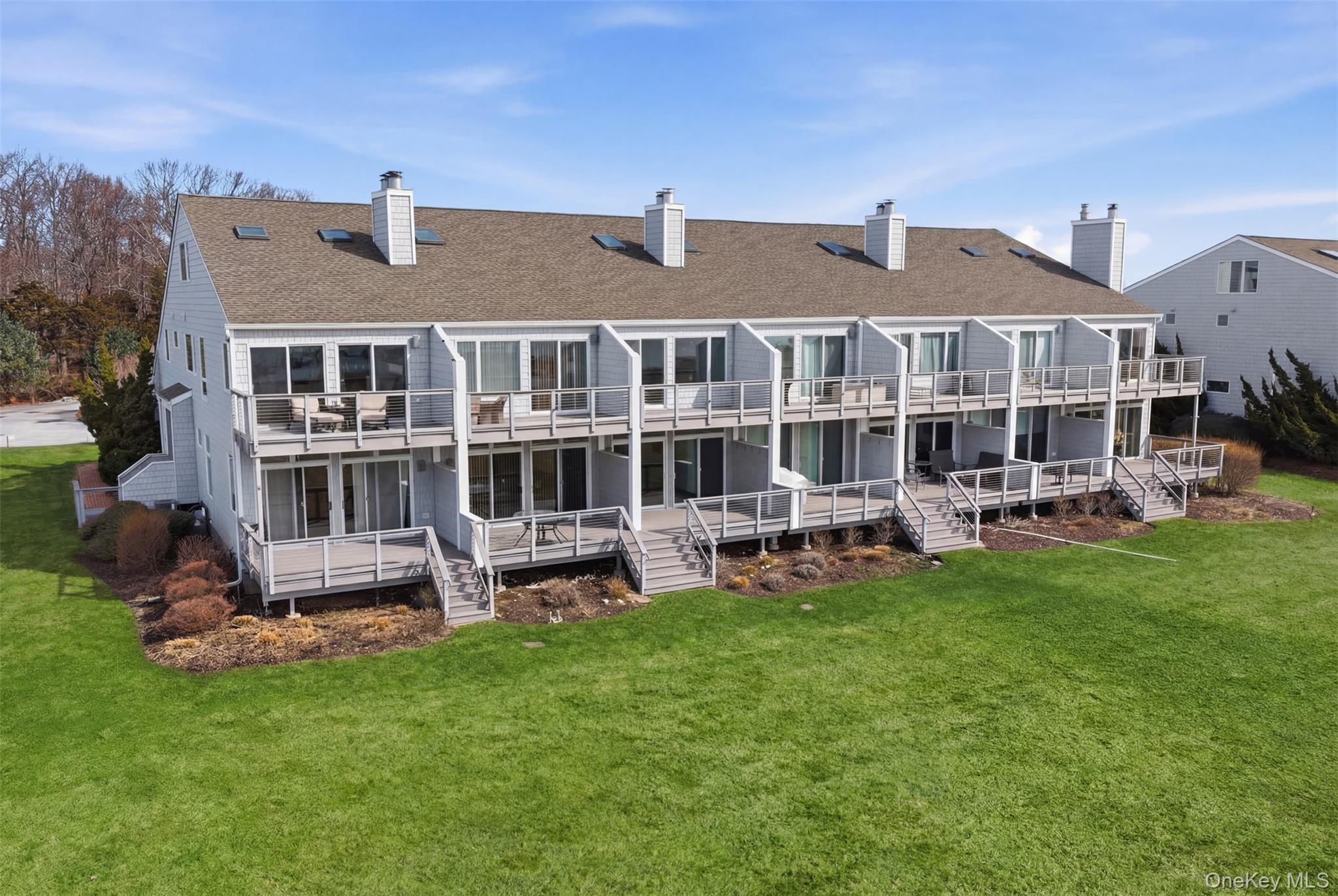2460 Shipyard Lane 5g2 Property Photo 4