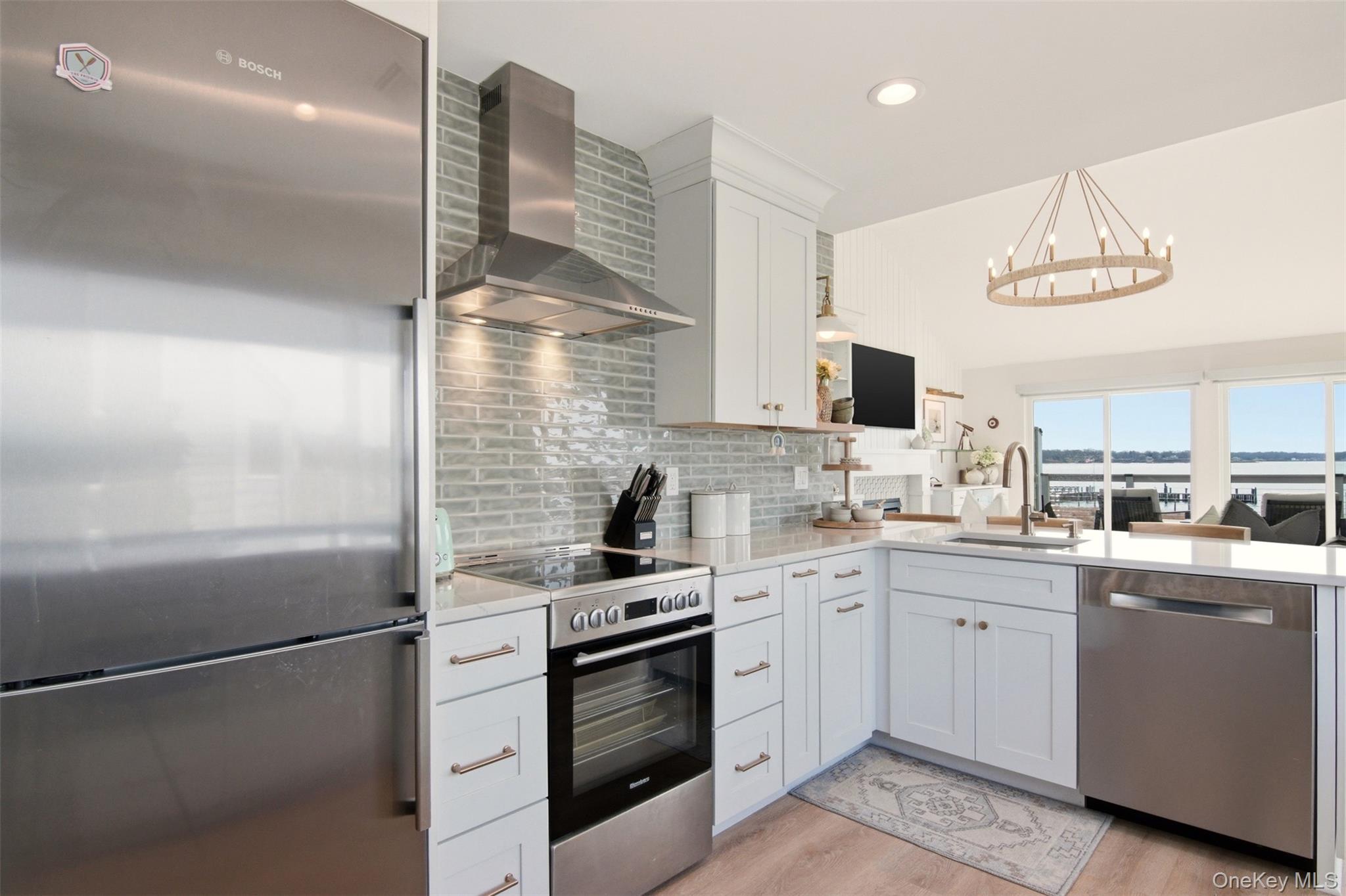 2460 Shipyard Lane 5g2 Property Photo 11