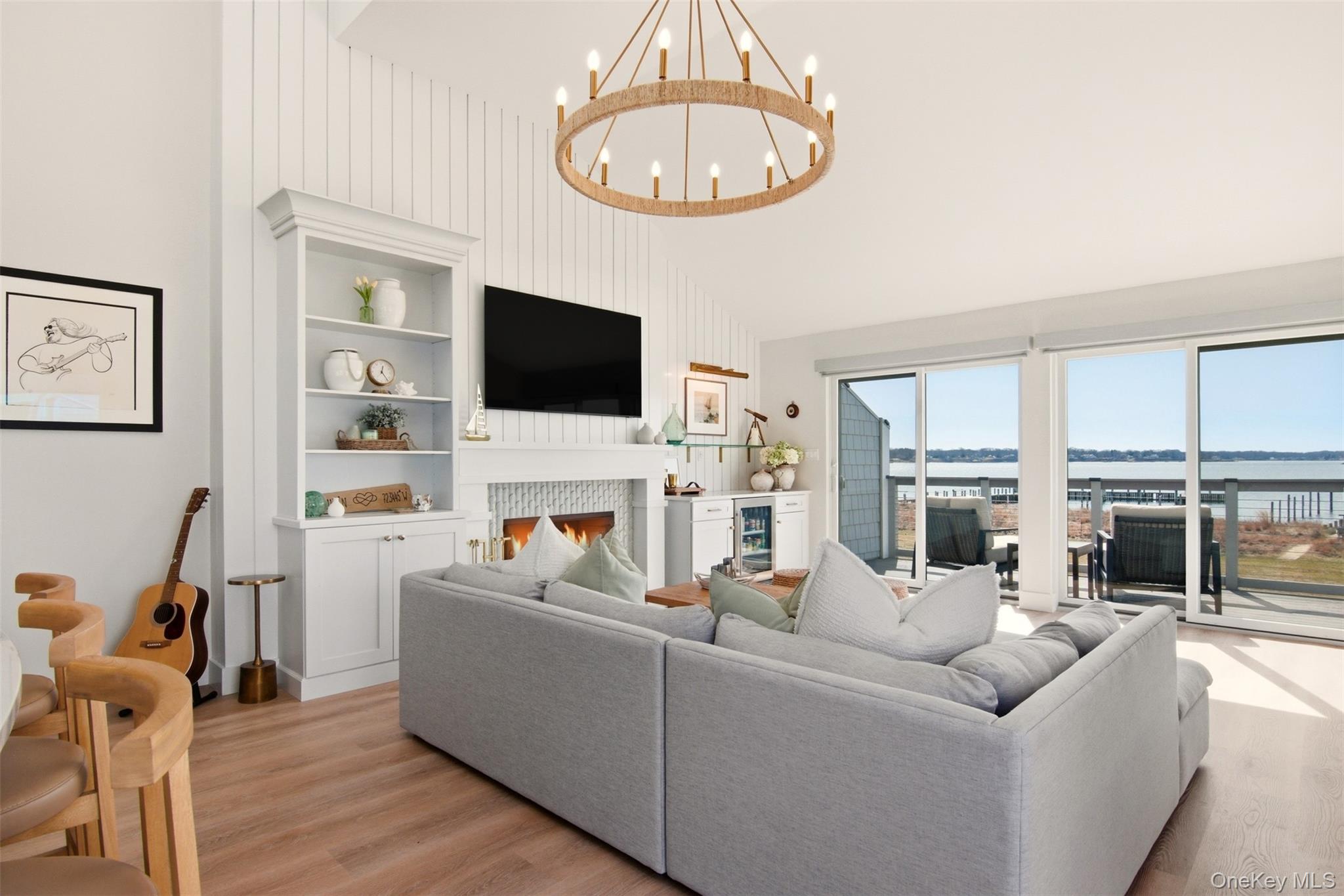 2460 Shipyard Lane 5g2 Property Photo 16