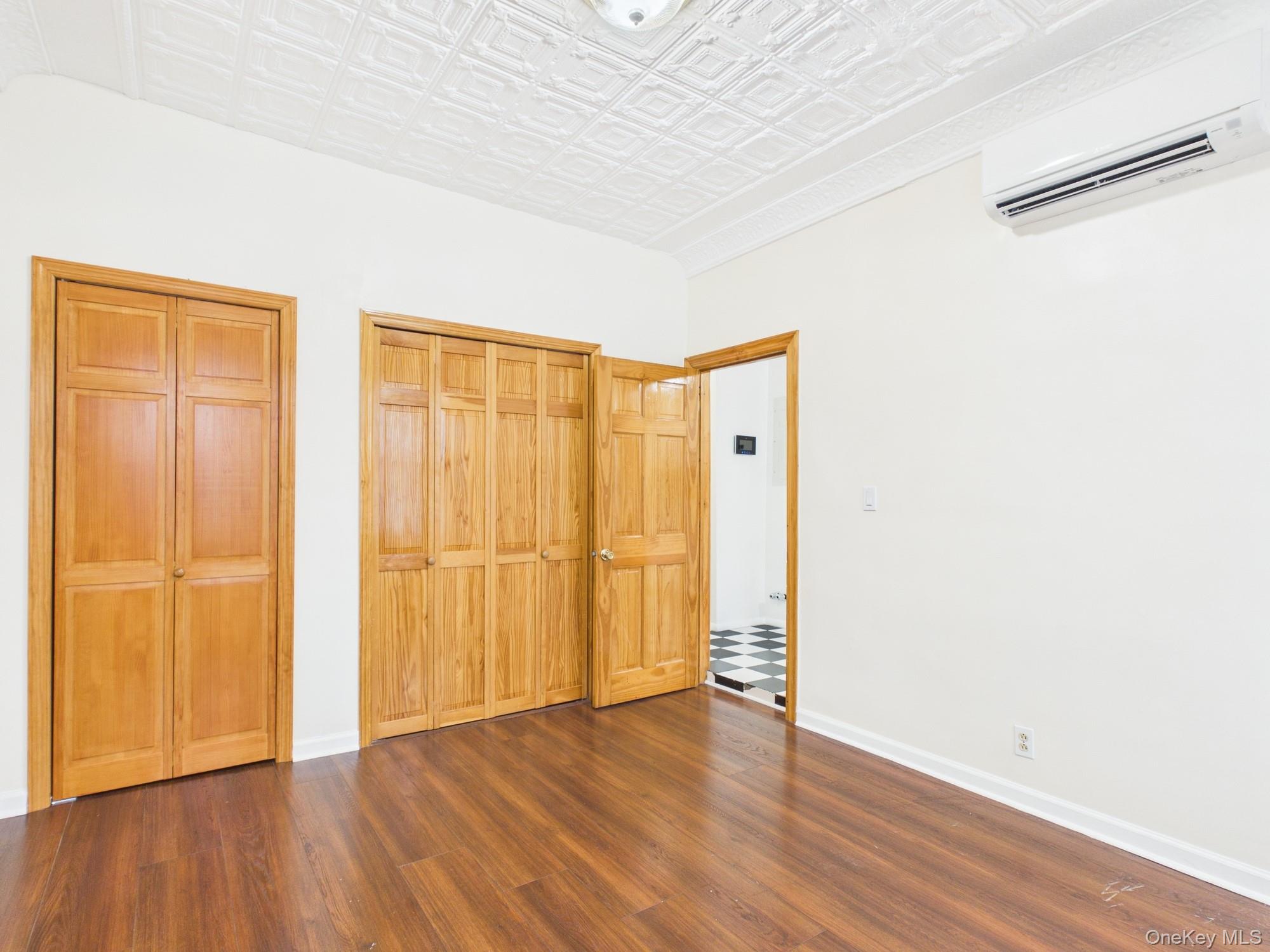2309 Westchester Avenue Property Photo 8