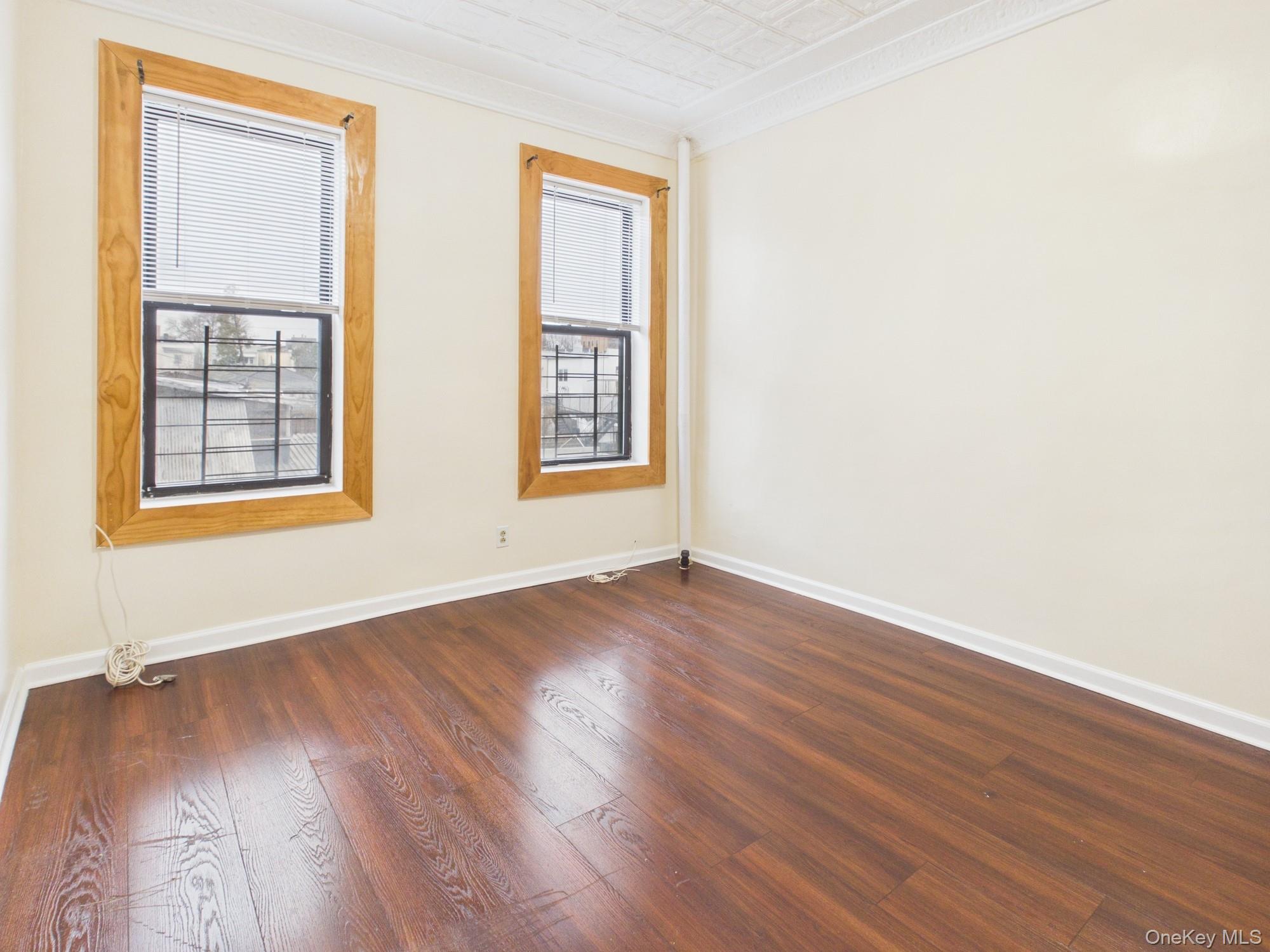 2309 Westchester Avenue Property Photo 17
