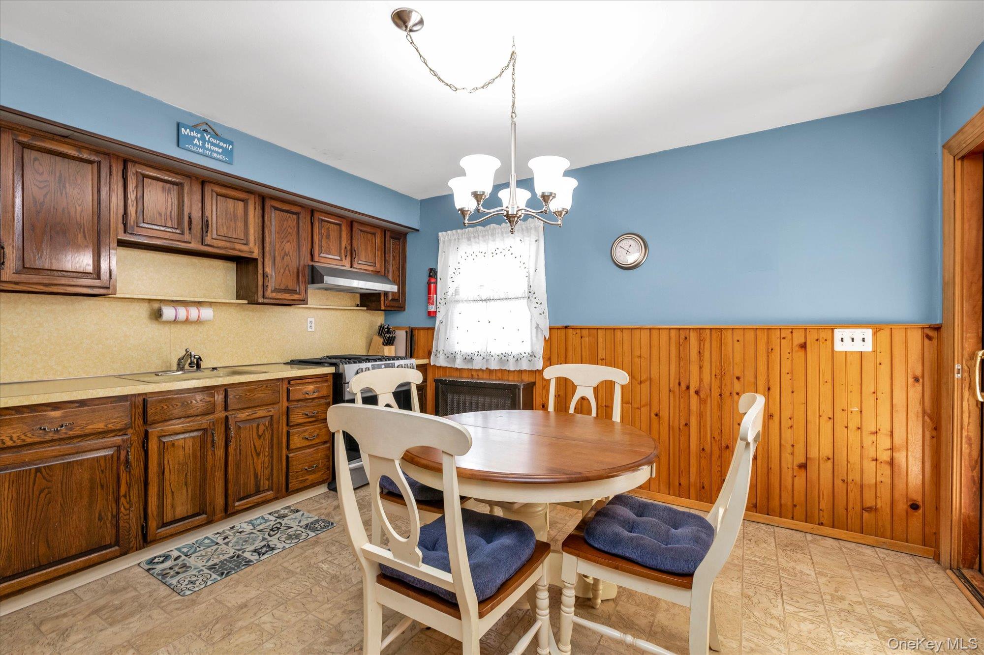 87-49 110th Street Property Photo 9
