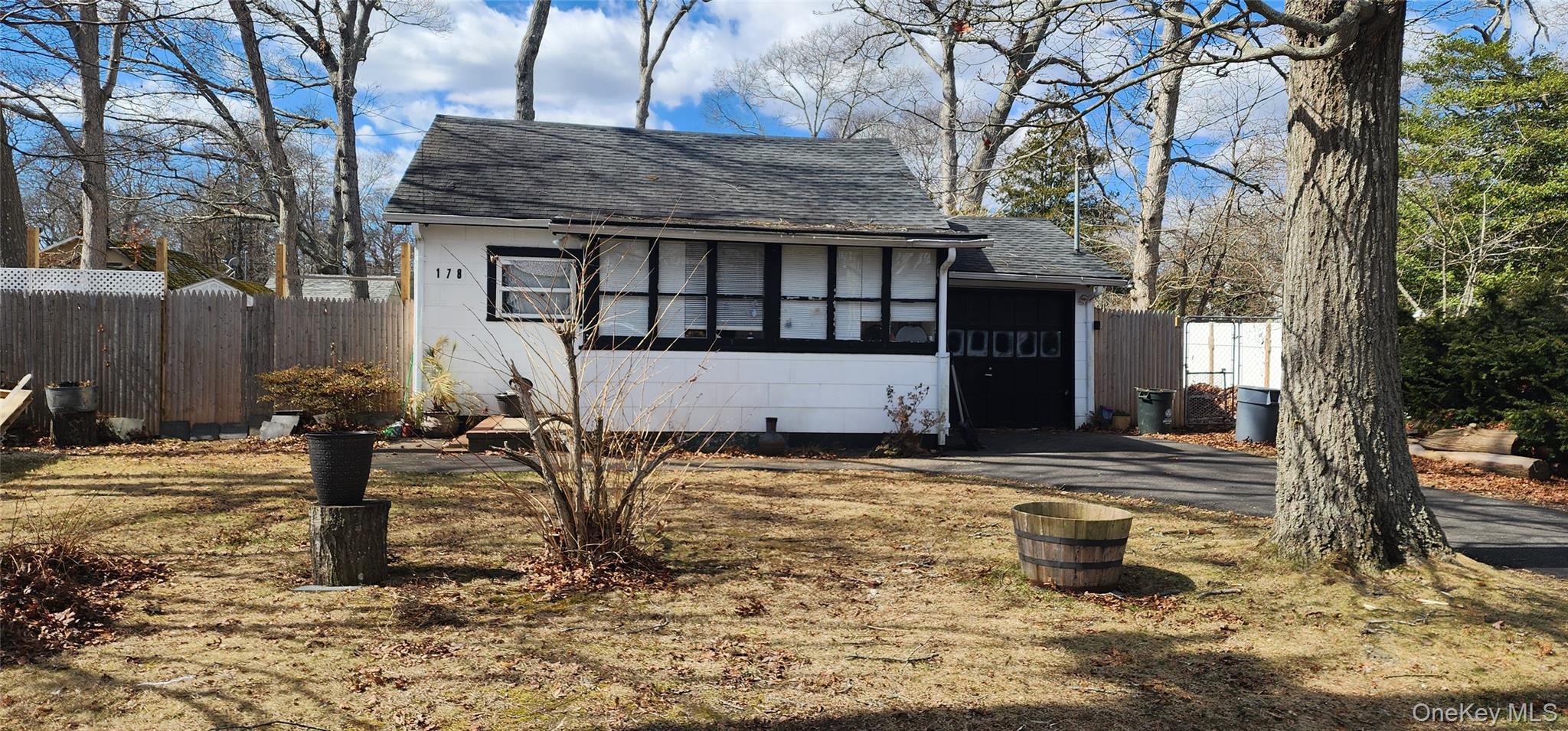178 Locust Drive Property Photo 2