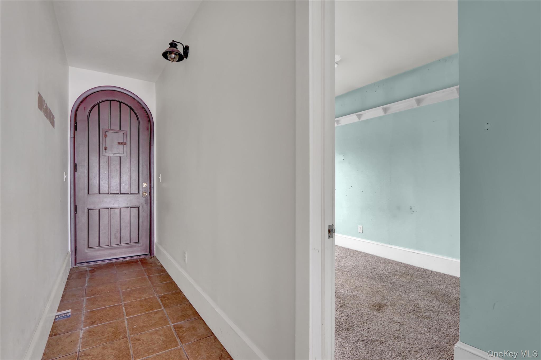 894 Bay 9th Street Property Photo 6