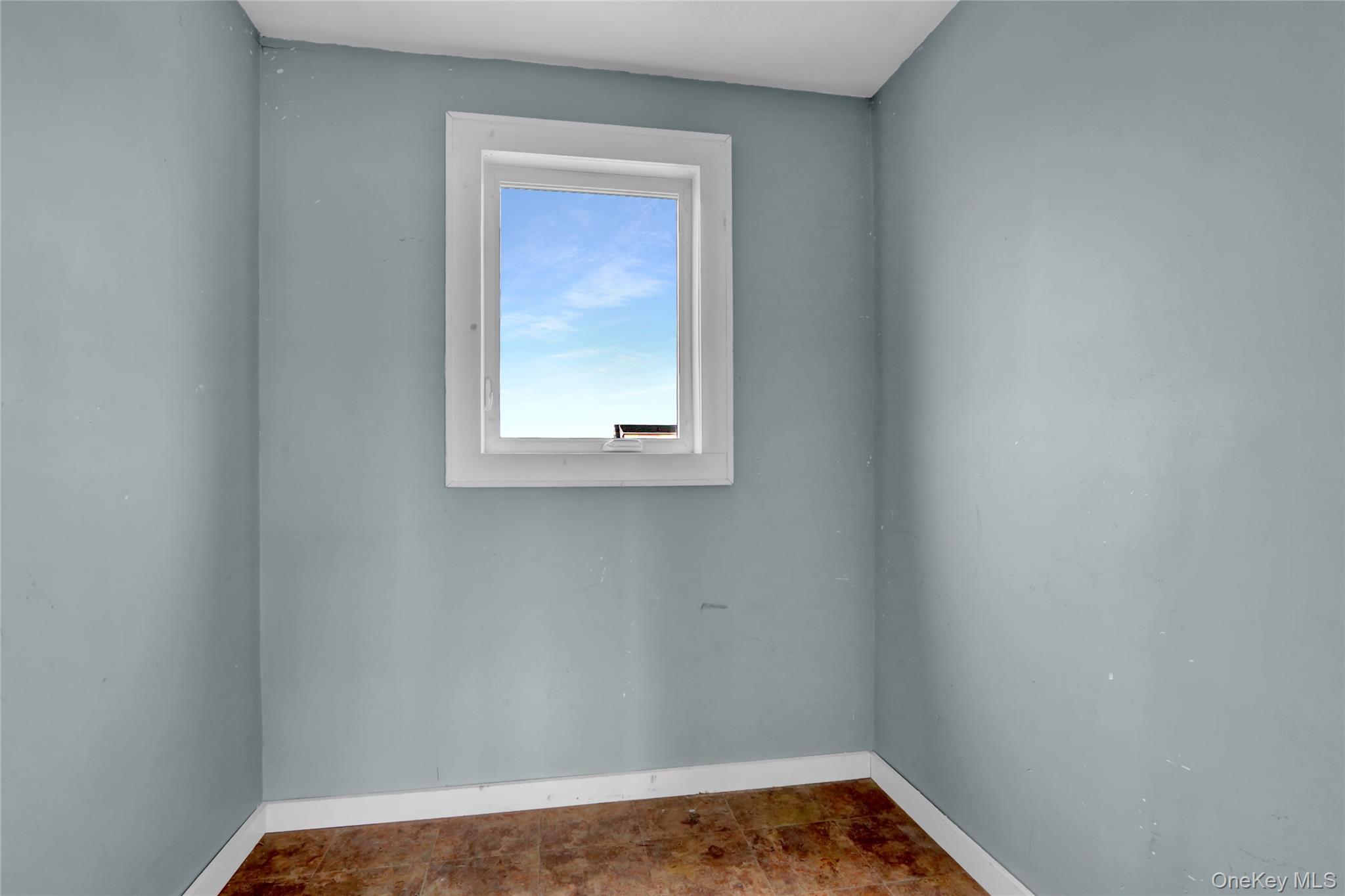 894 Bay 9th Street Property Photo 19