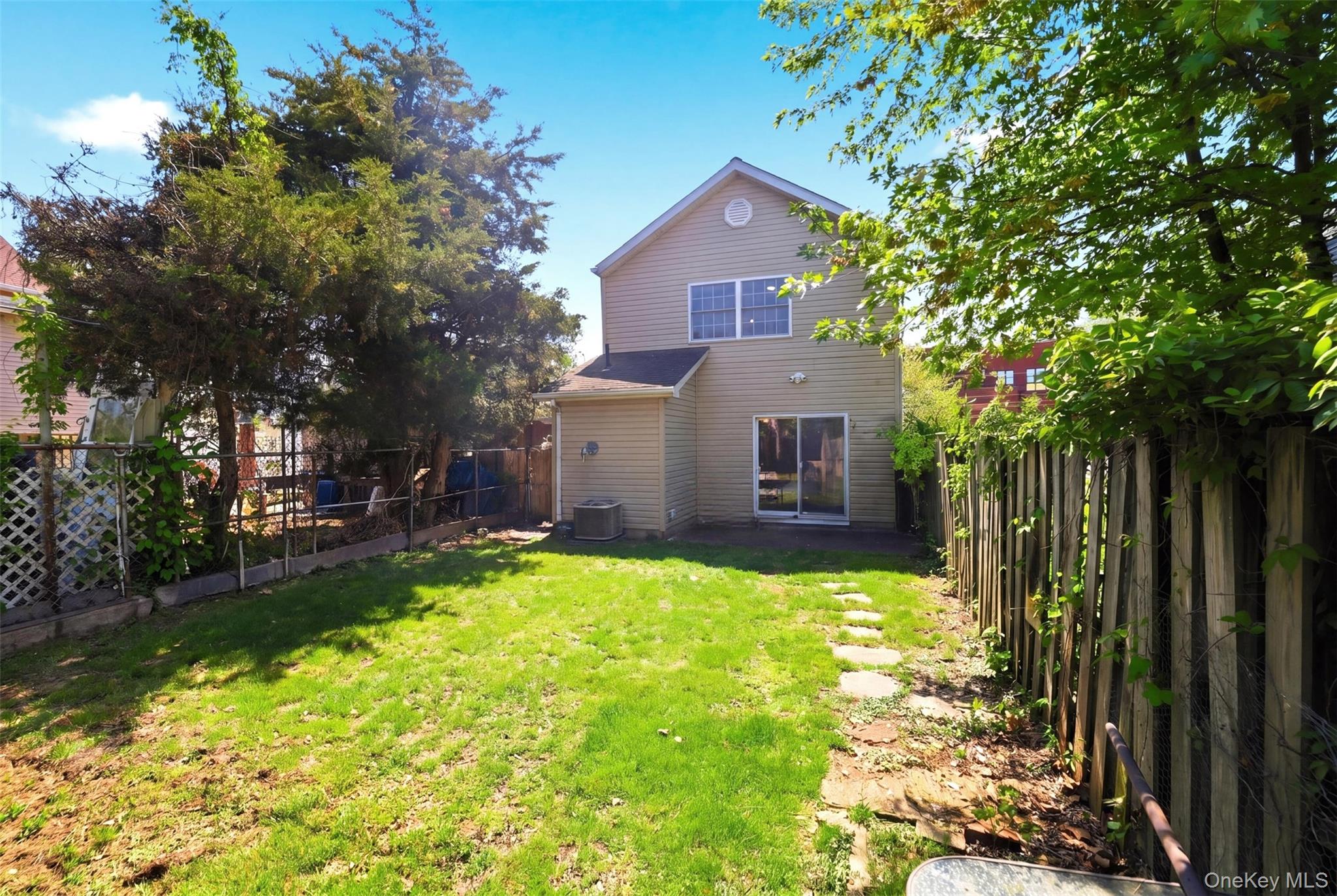 24 Partition Street Property Photo 3
